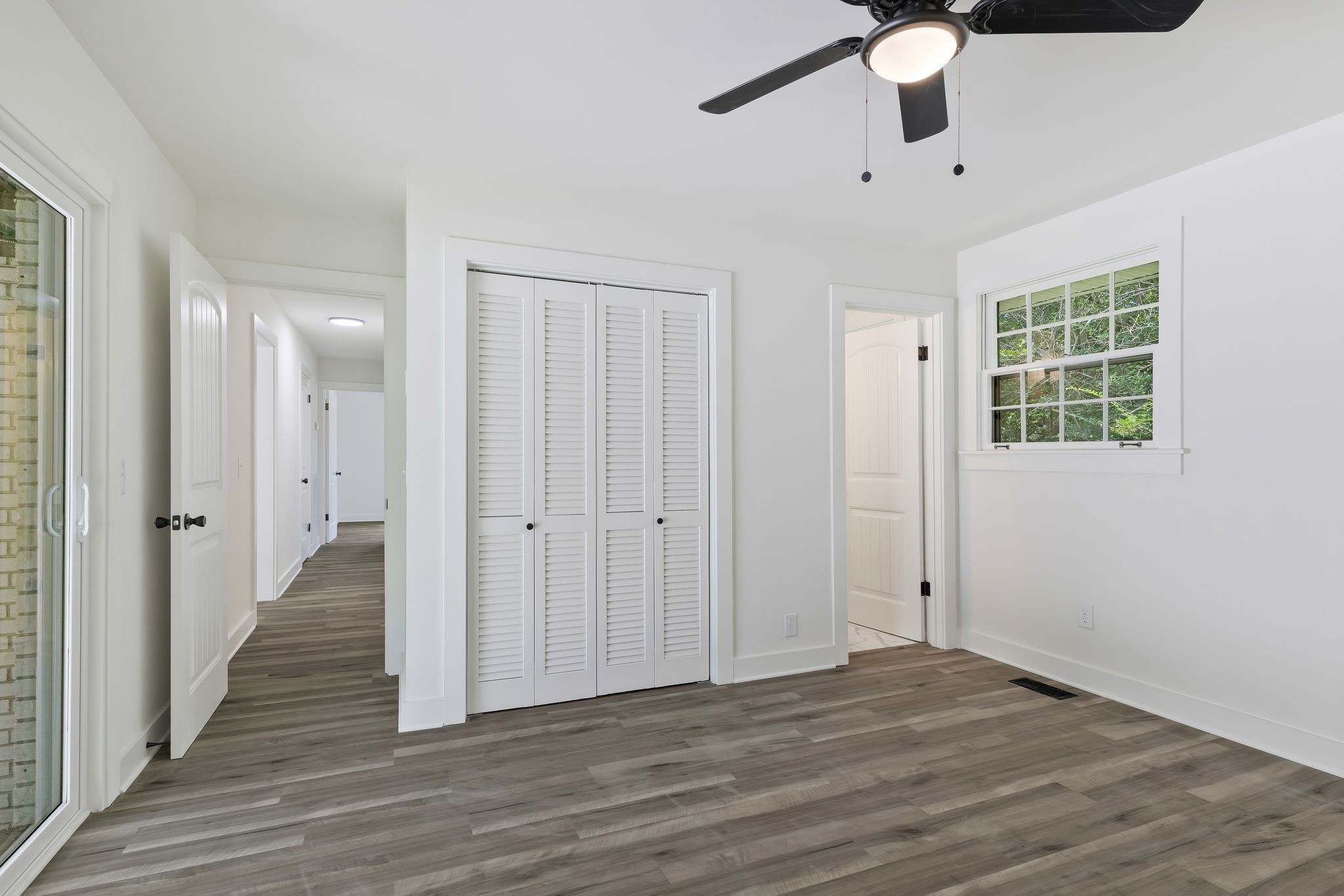 103 Crossroad Dr