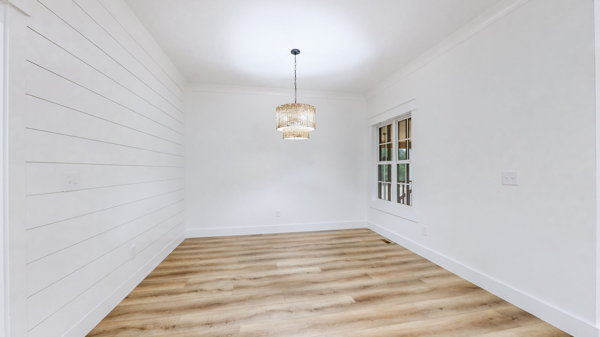 3669 Highship Rd