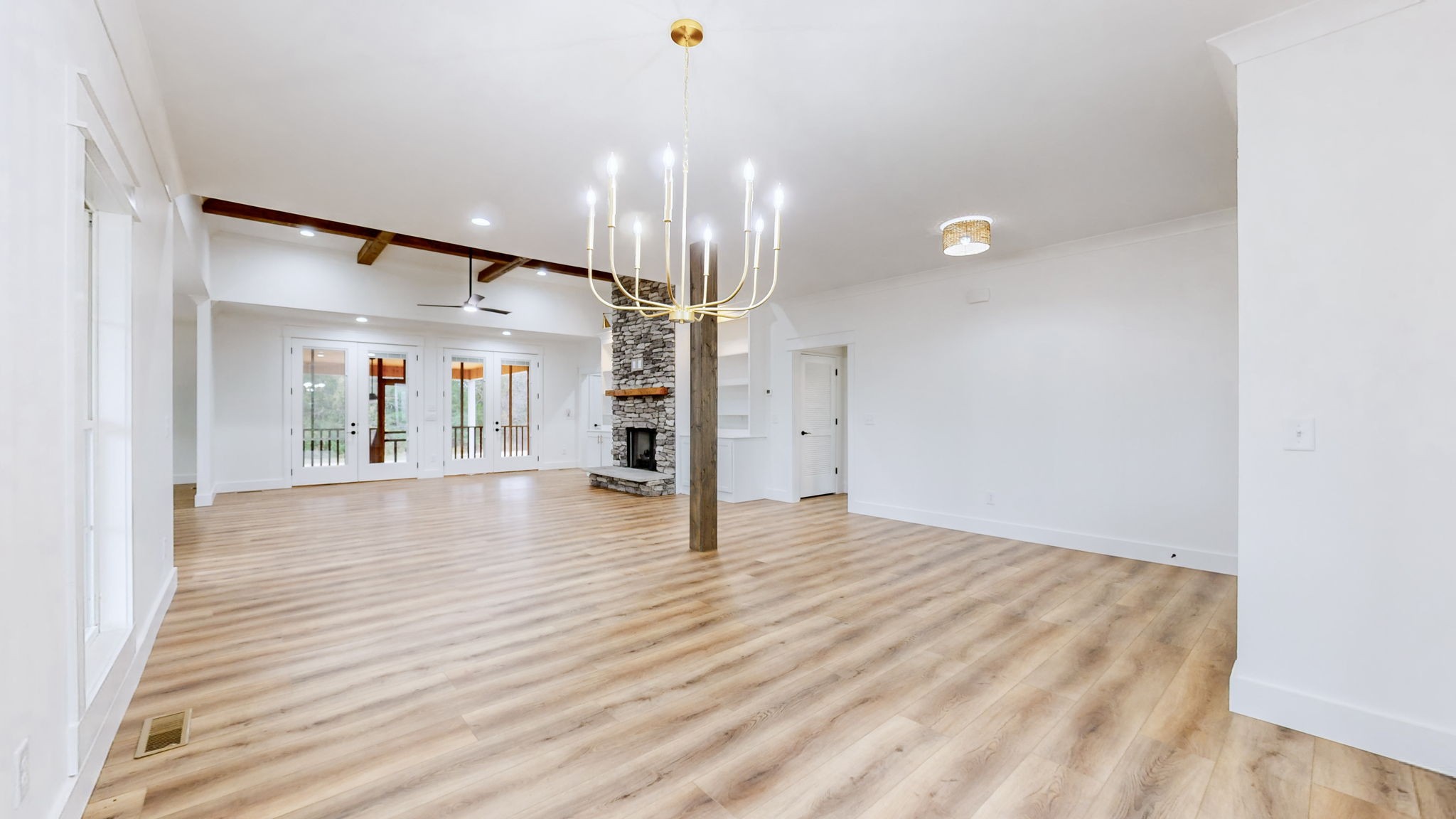 3669 Highship Rd