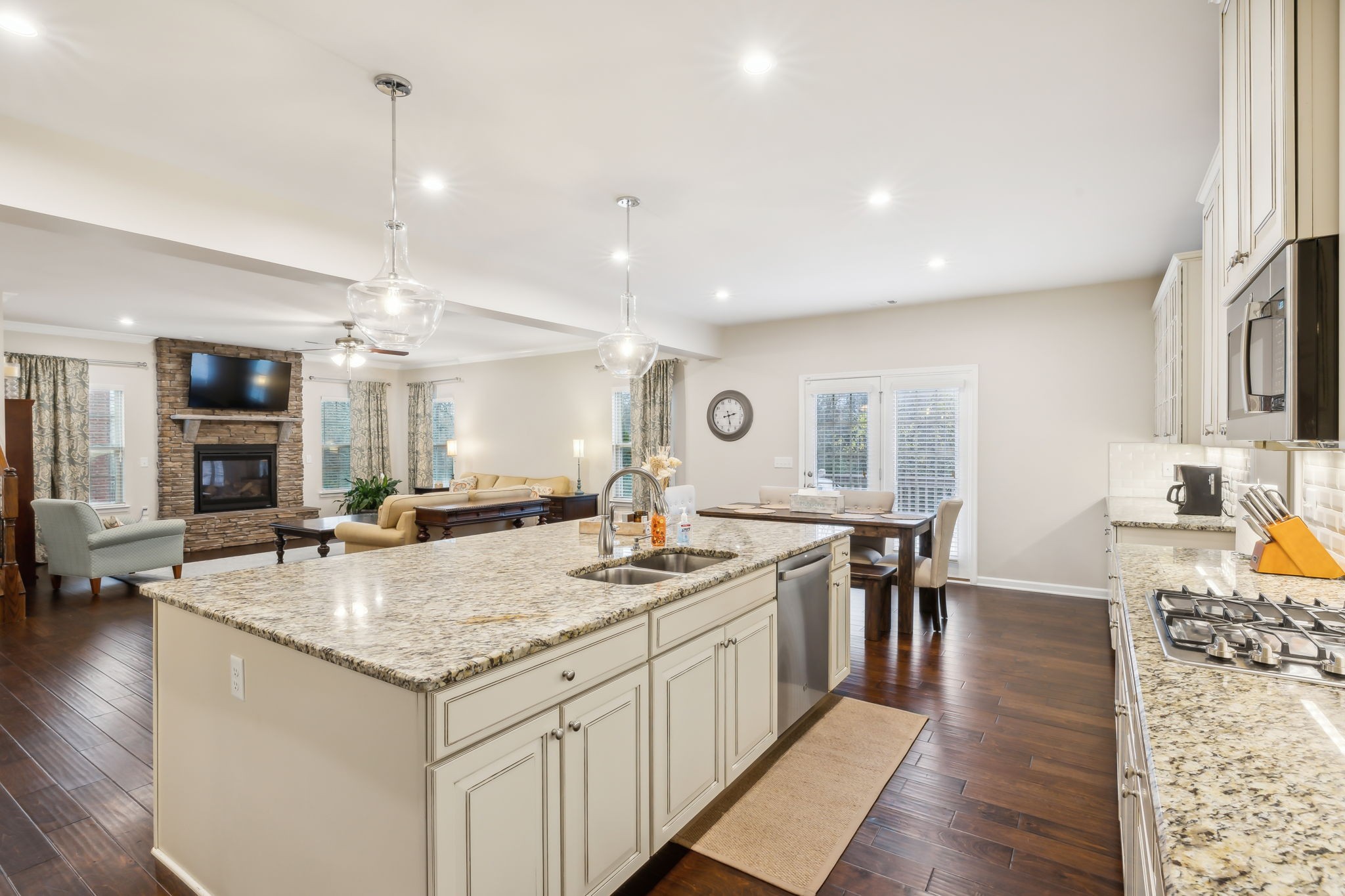 9067 Clovercroft Preserve Dr