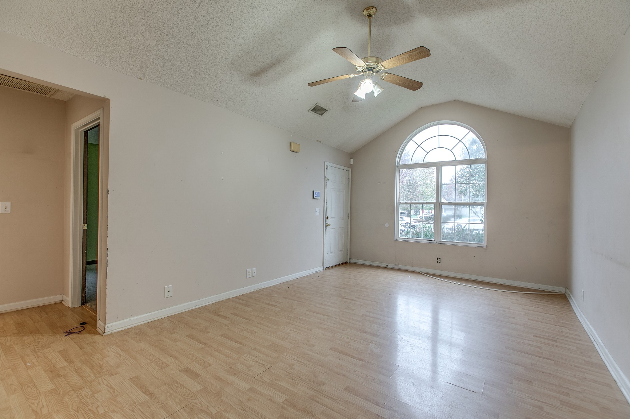 1523 Rochester Dr