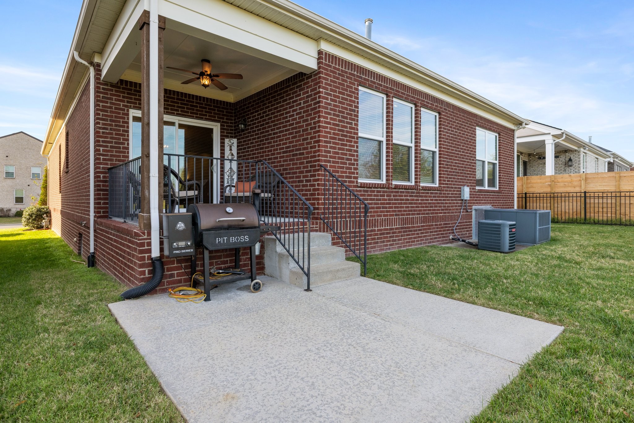 1008 Syler Dr