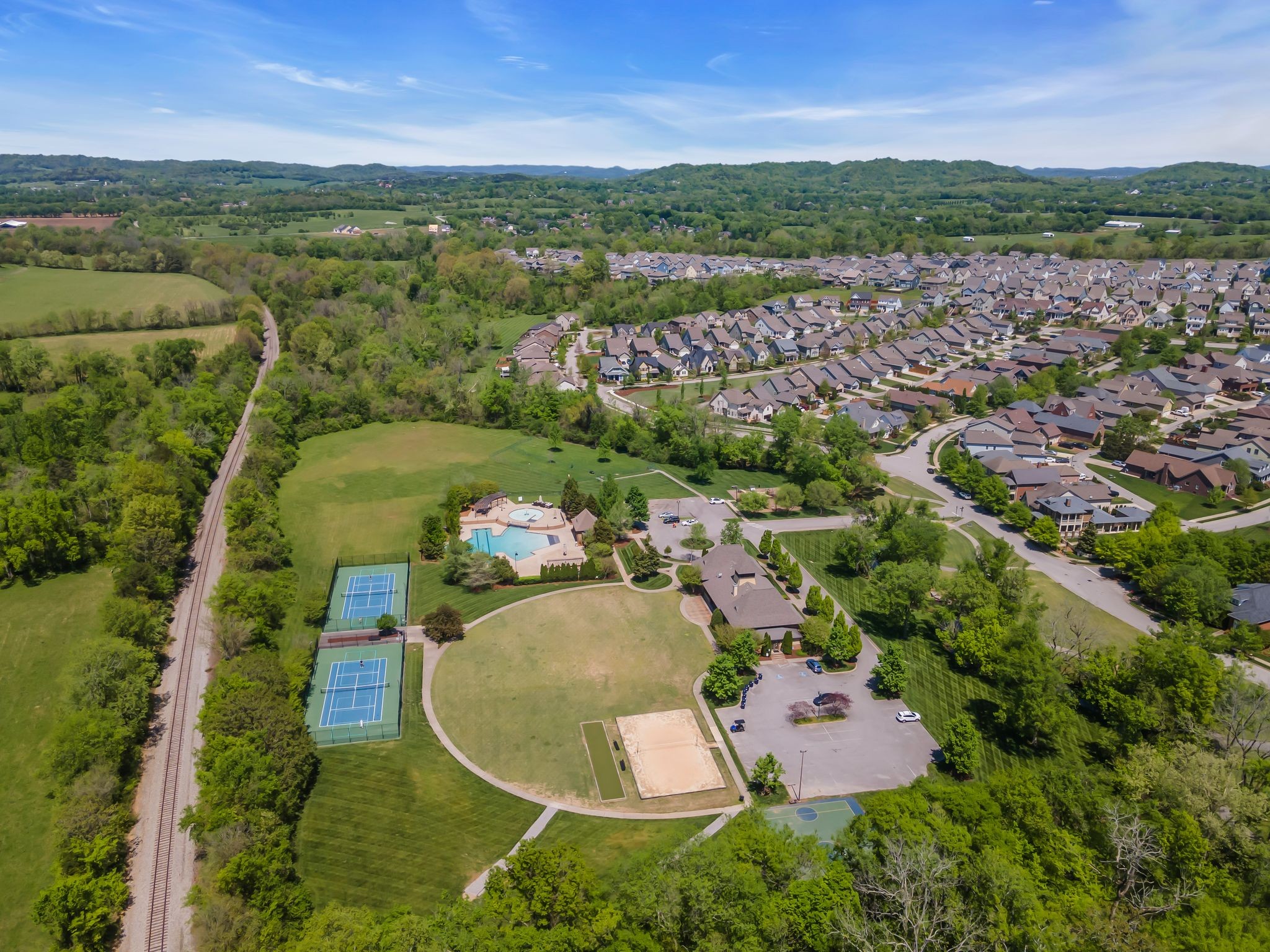 2233 Maytown Cir