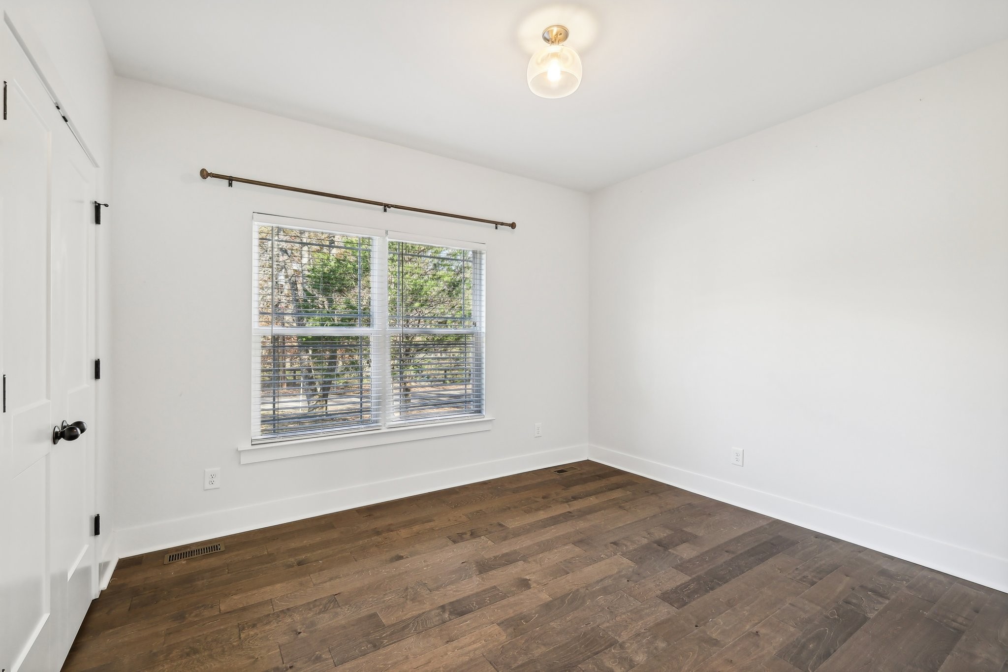 1036 Glendale Rd