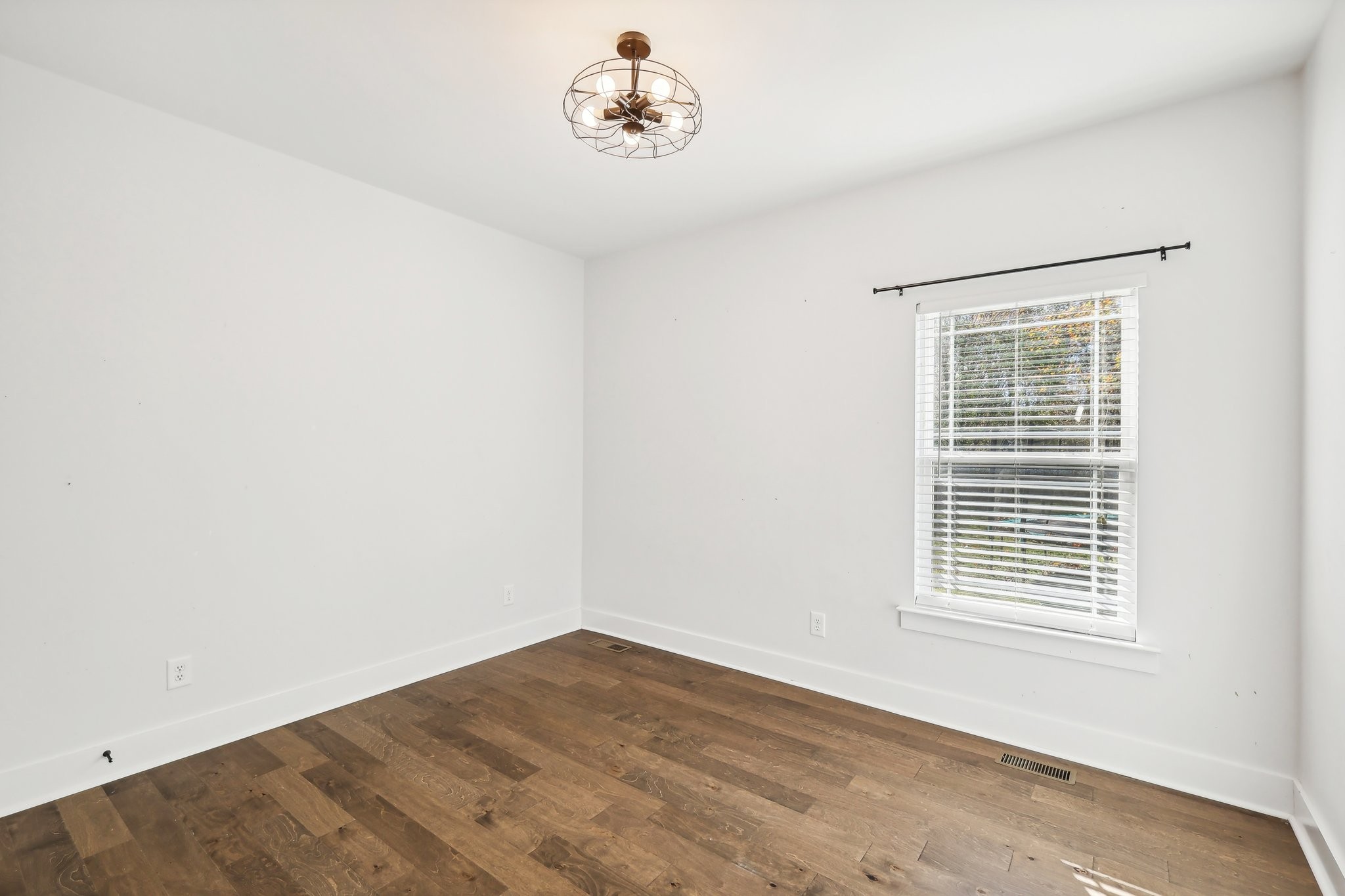 1036 Glendale Rd