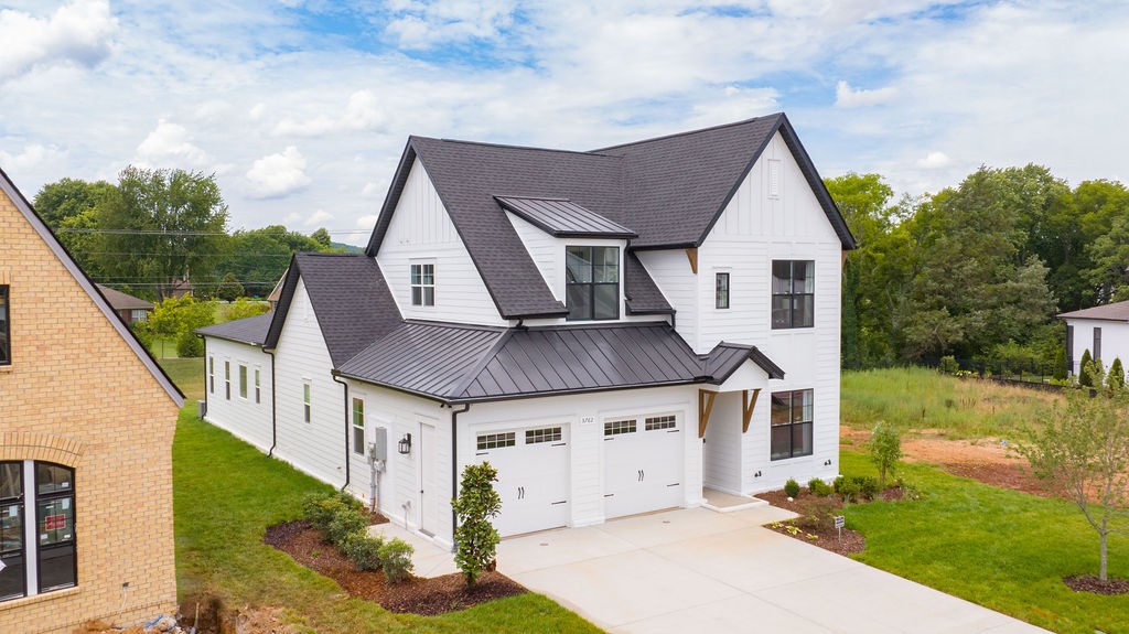 5822 Willoughby way