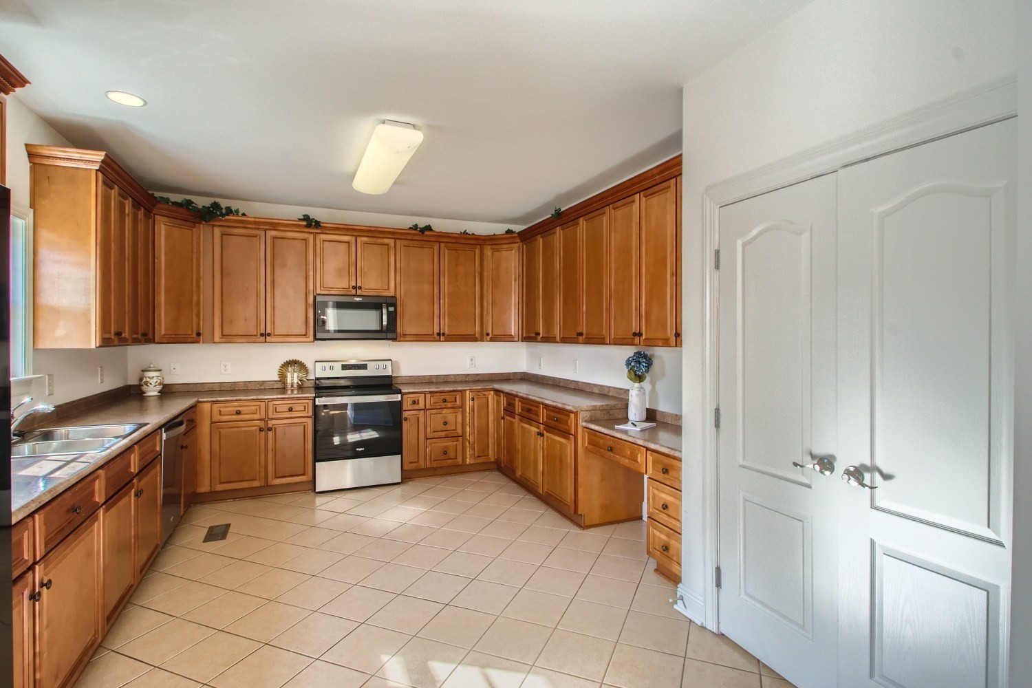 3018 Clyde Cir