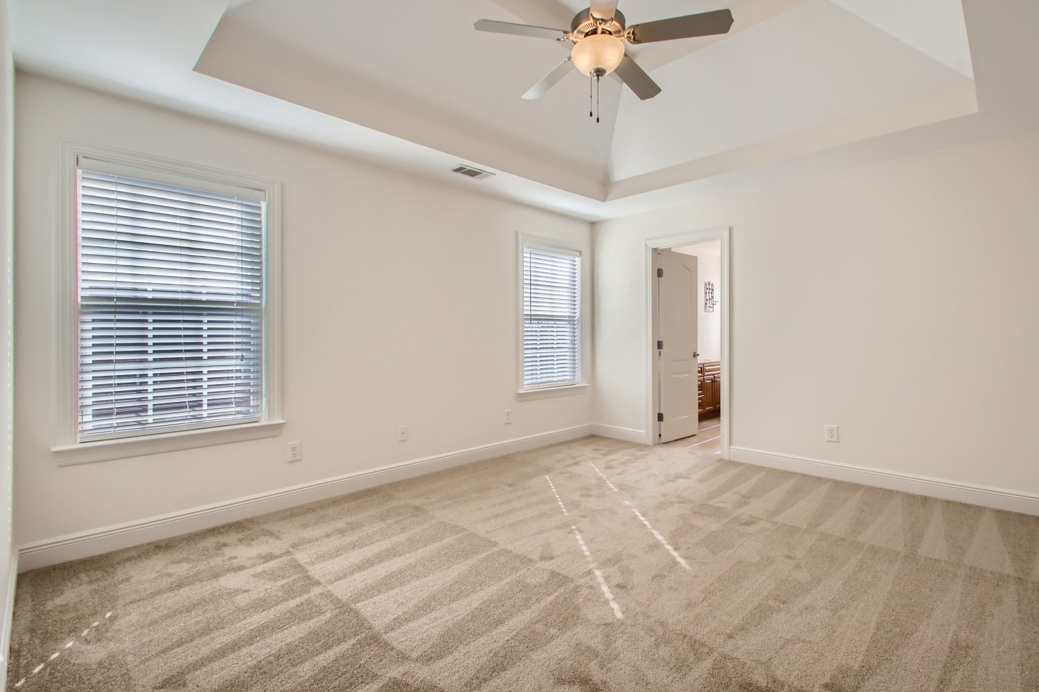3018 Clyde Cir