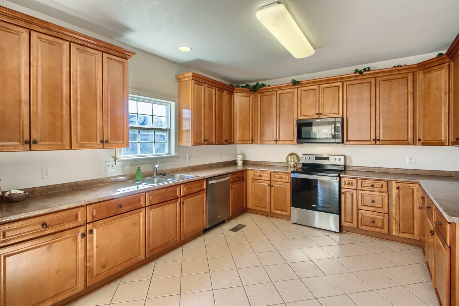 3018 Clyde Cir