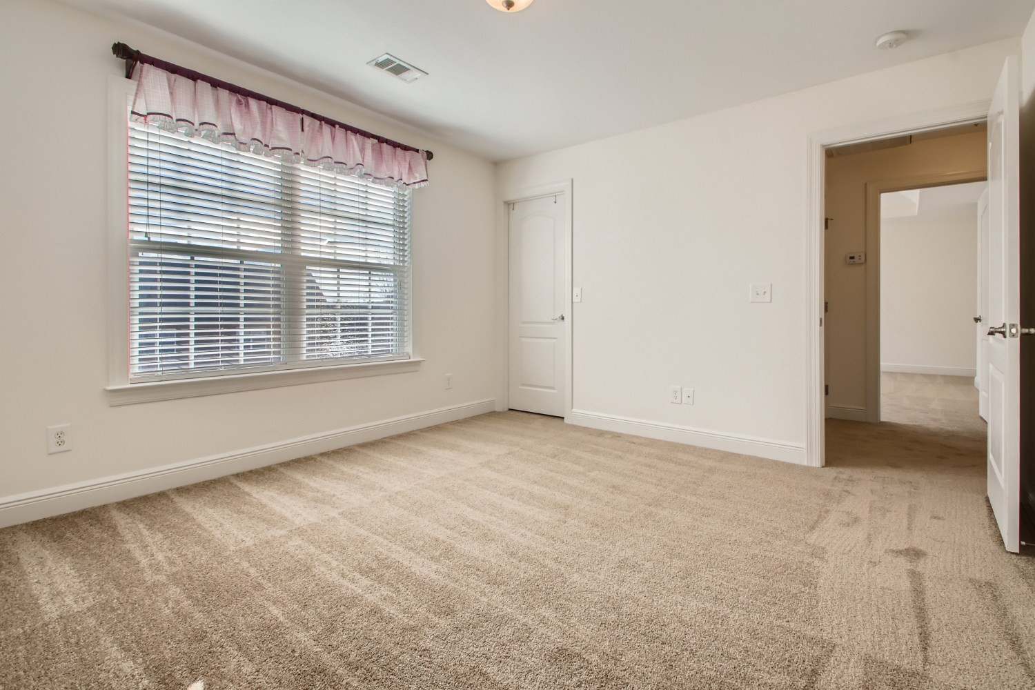 3018 Clyde Cir