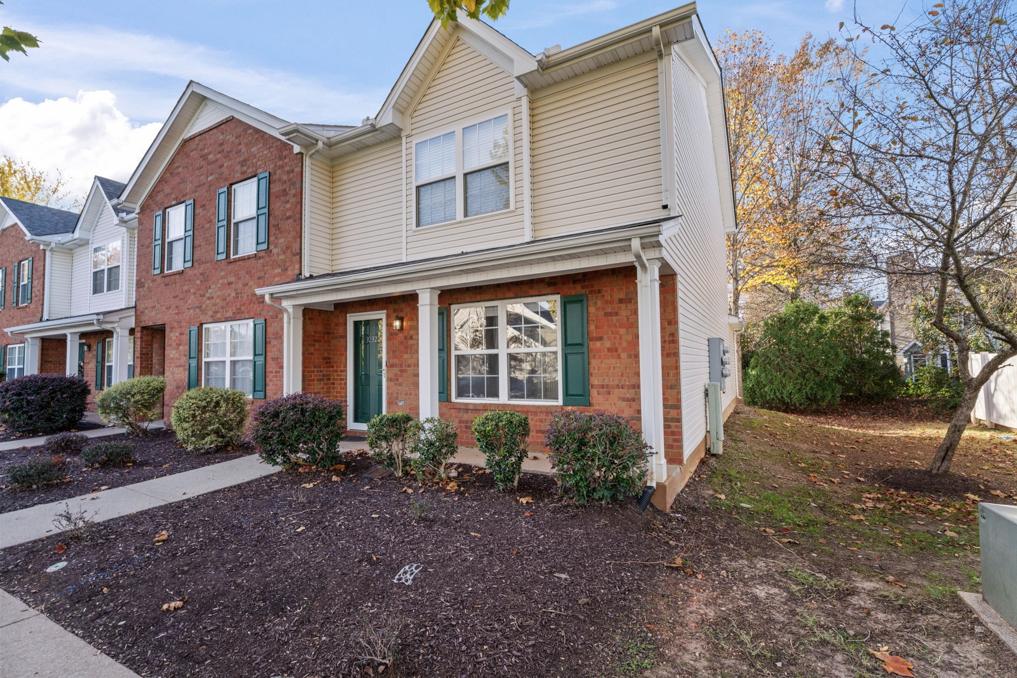 3232 Prater Ct
