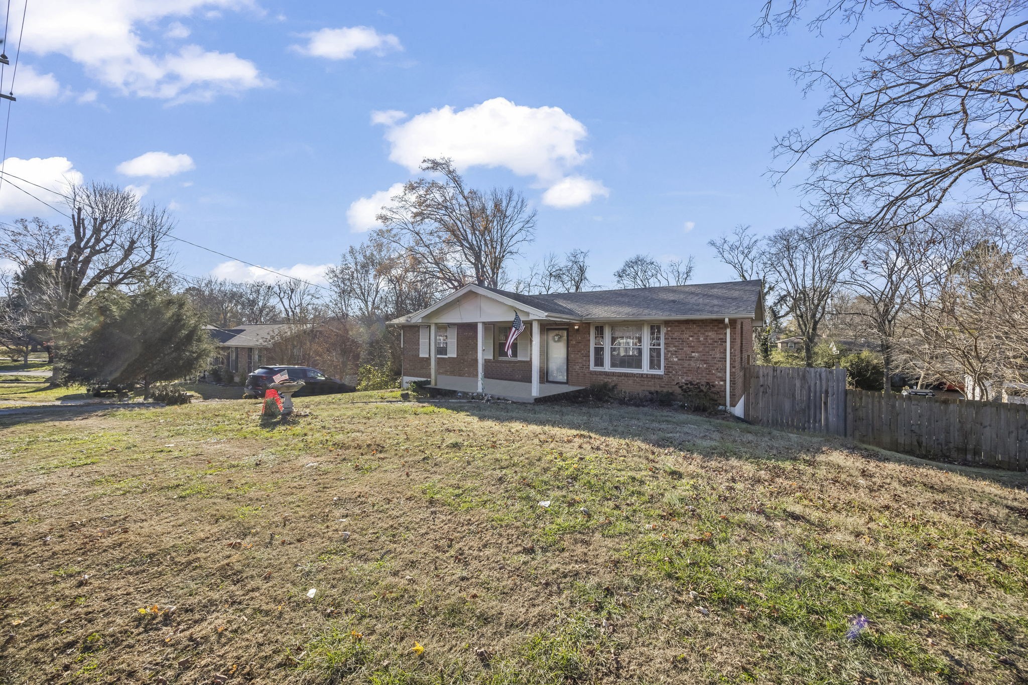 7025 Bonnafair Dr