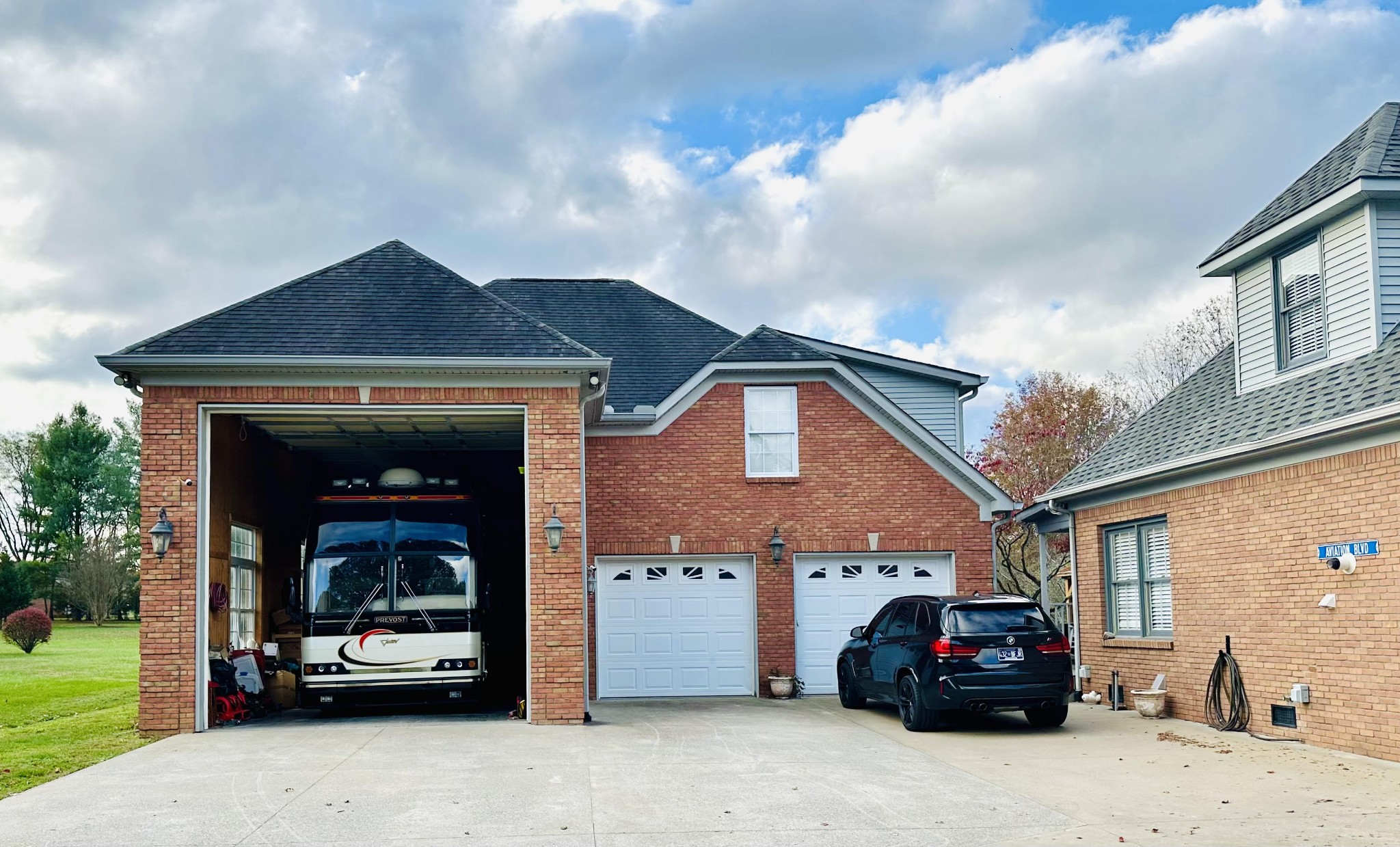 1798 Irby Lane