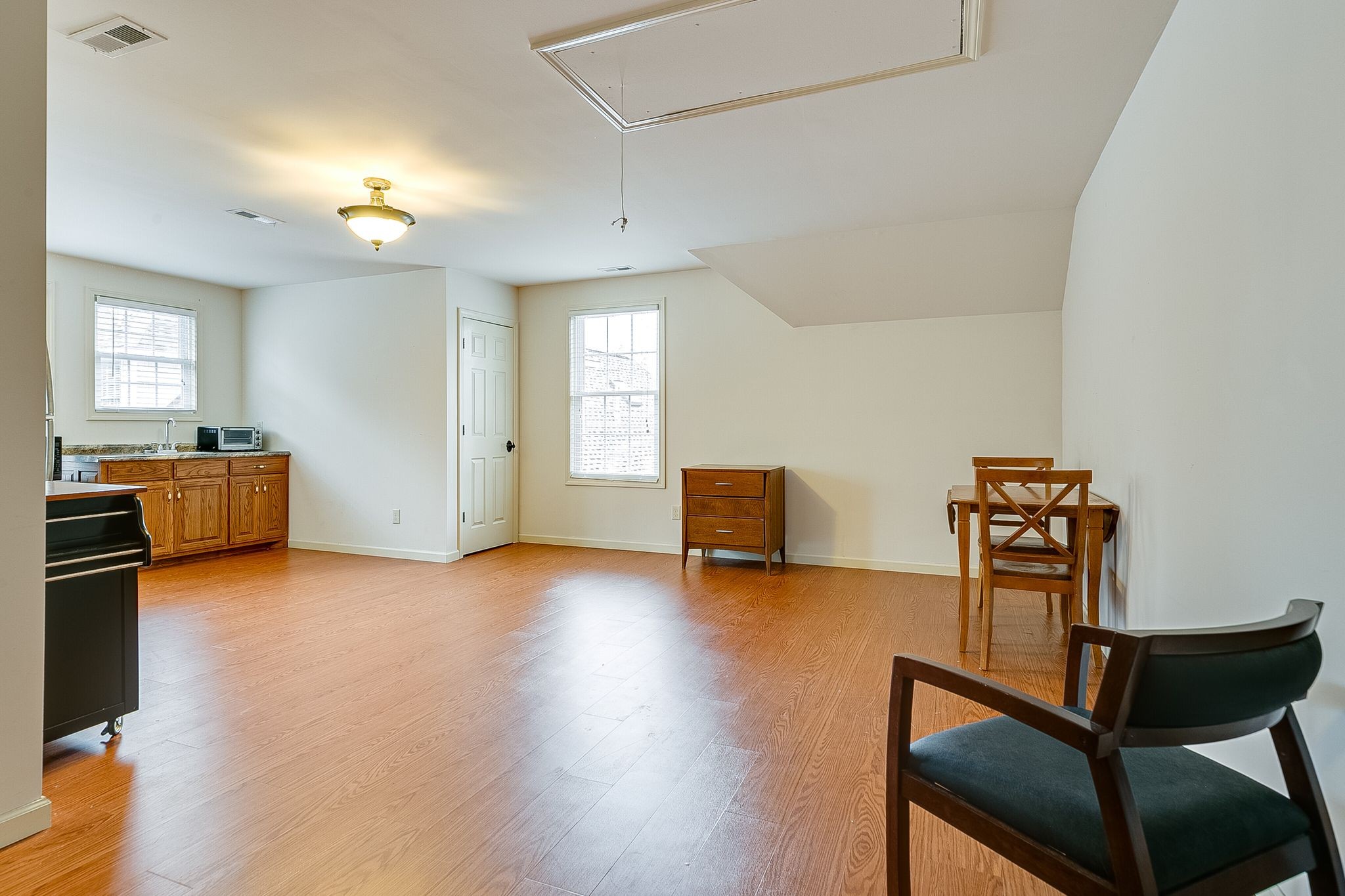 1798 Irby Lane