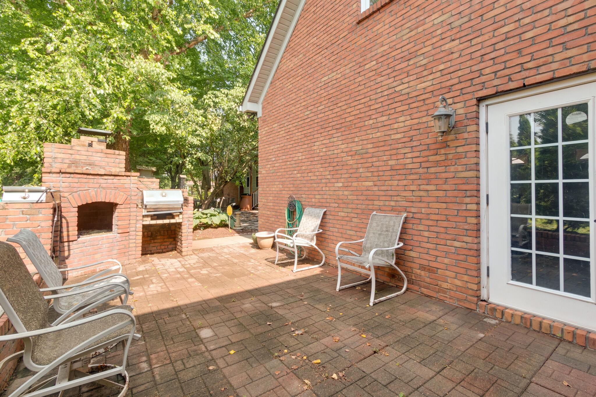 1798 Irby Lane
