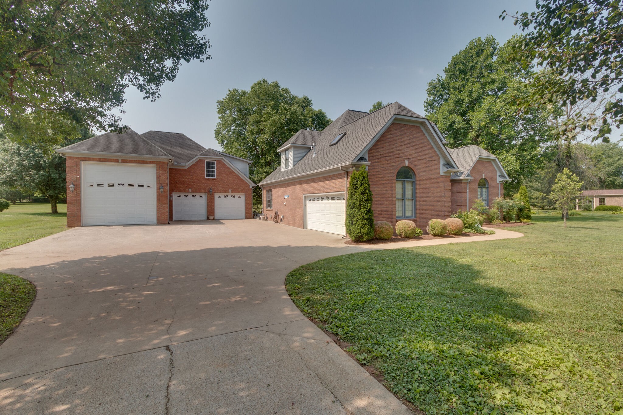 1798 Irby Lane