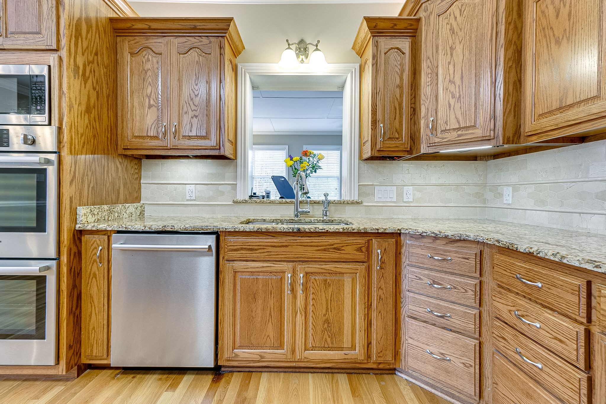1798 Irby Lane