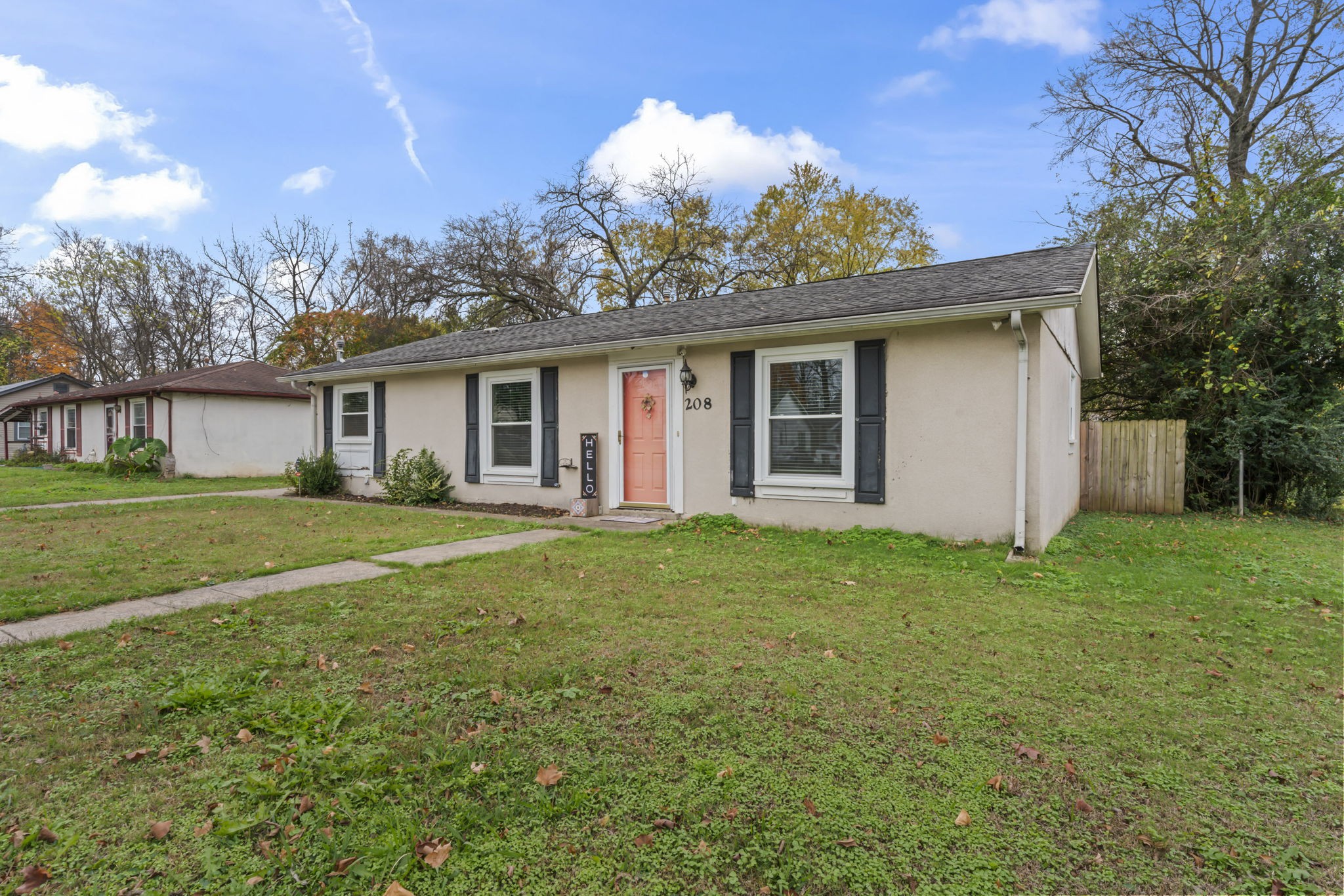 208 S Kings Hwy, S