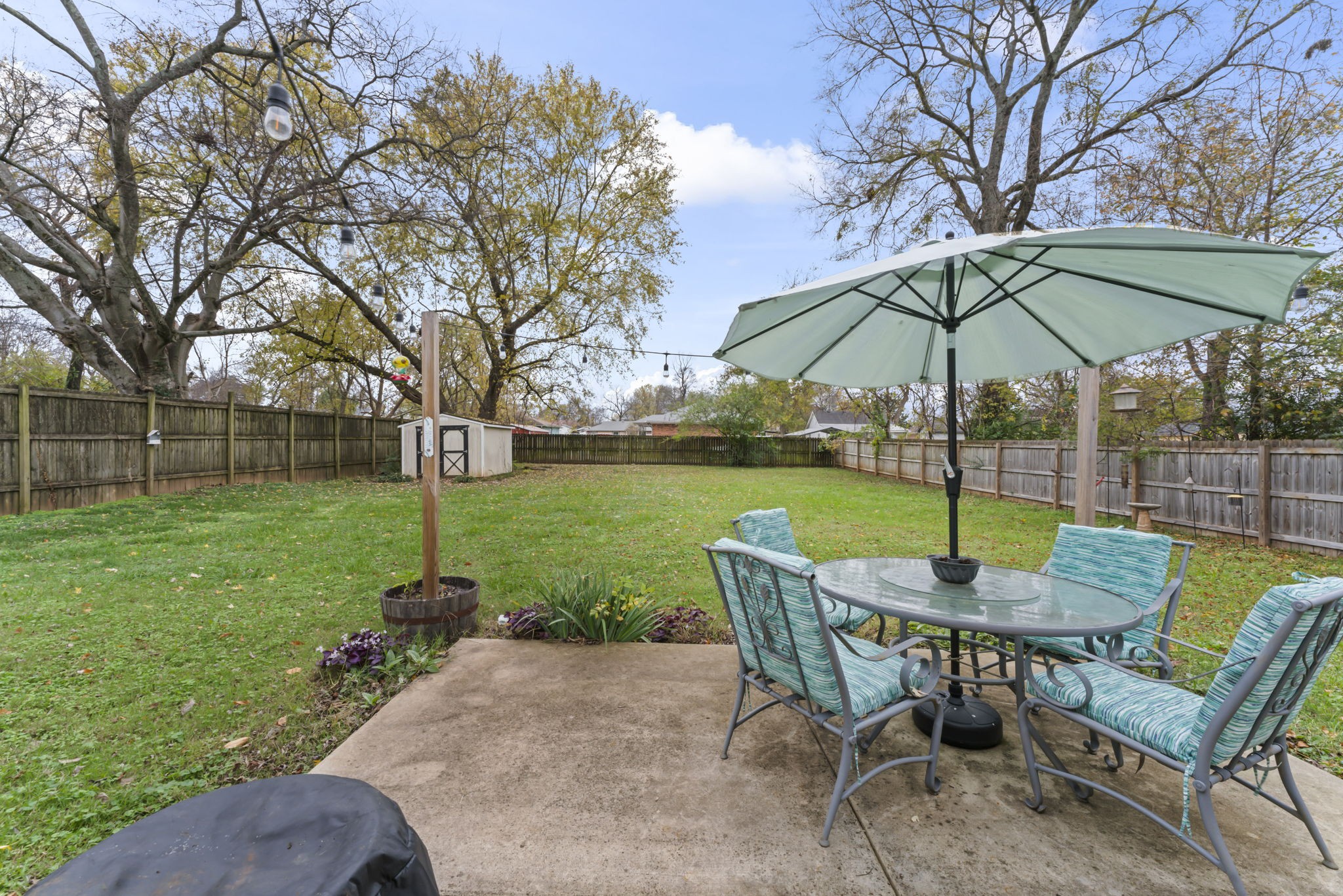 208 S Kings Hwy, S