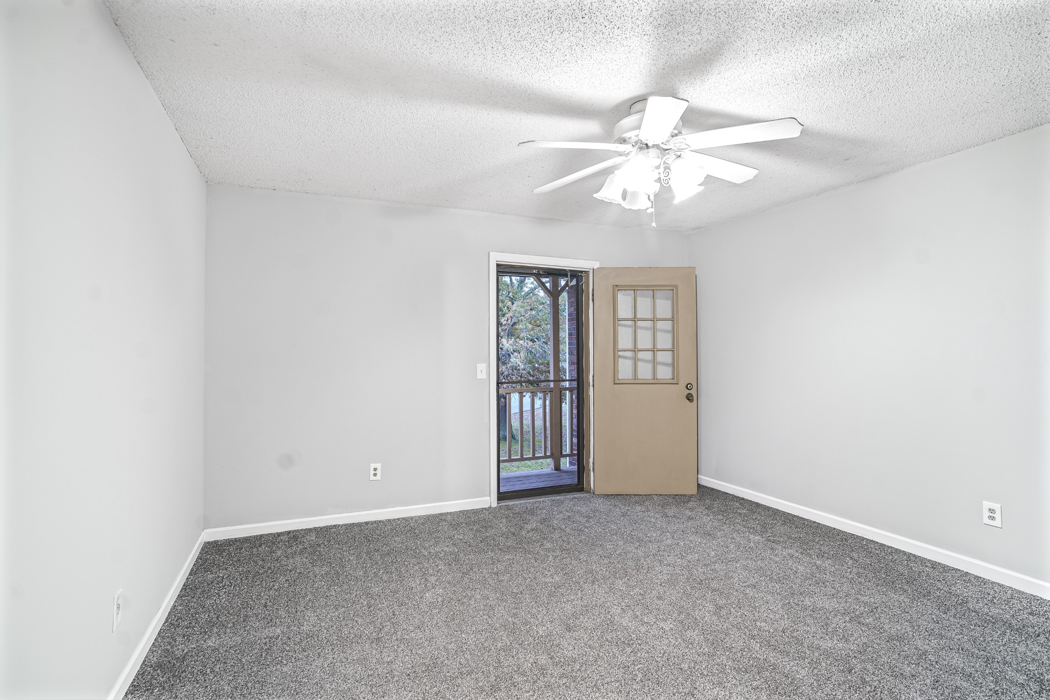 1301 Neelys Bend Rd Unit: 9