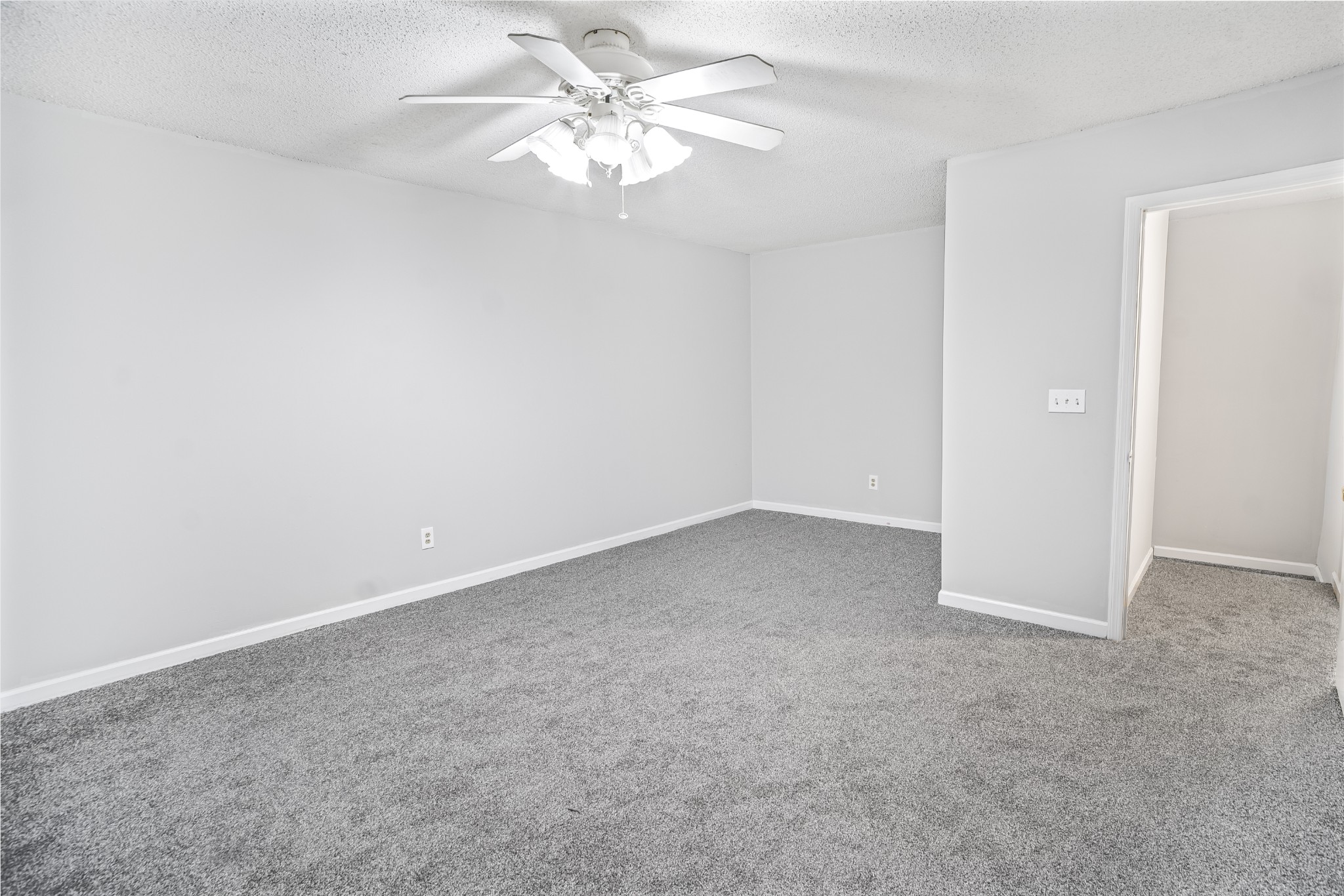 1301 Neelys Bend Rd Unit: 9