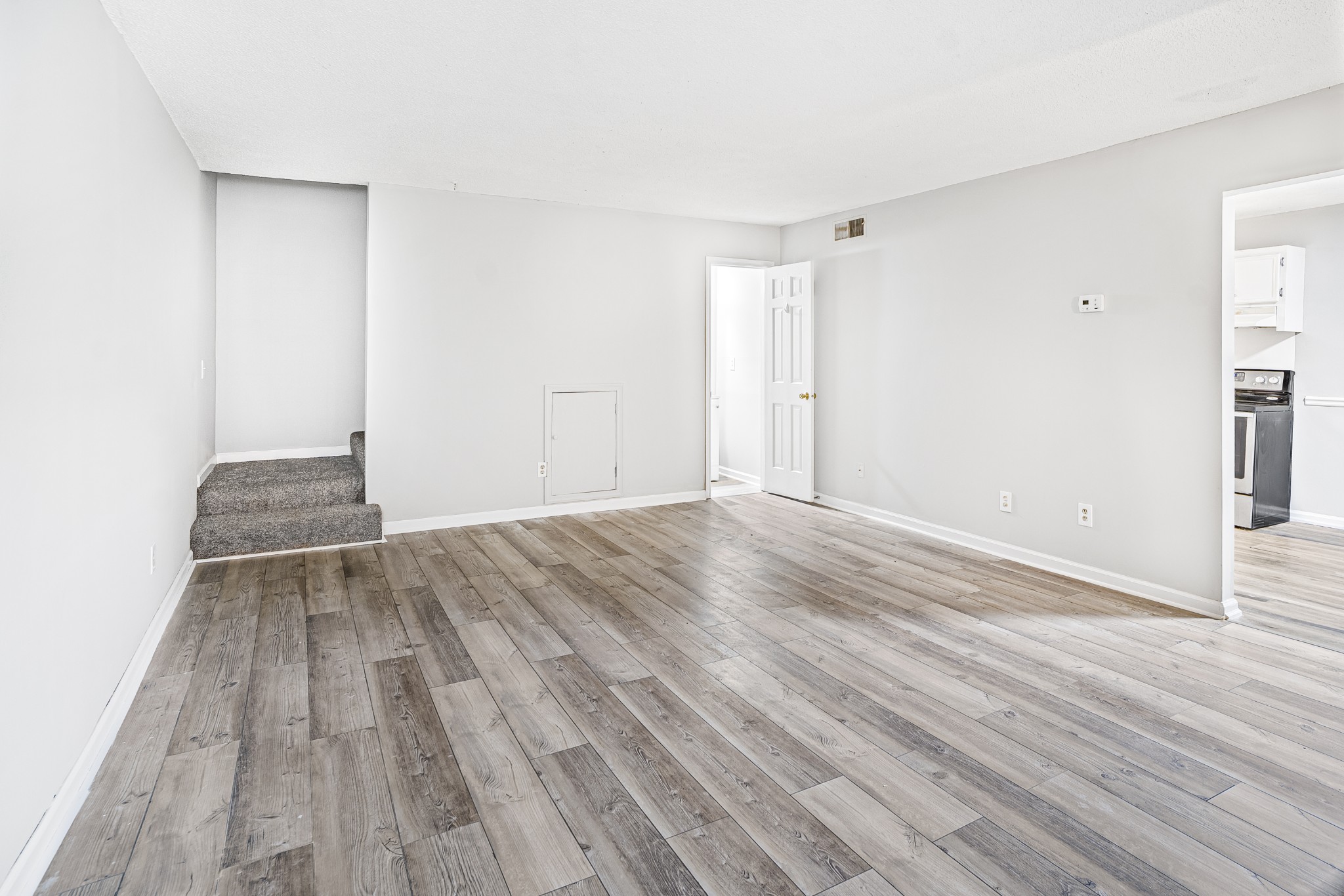 1301 Neelys Bend Rd Unit: 9