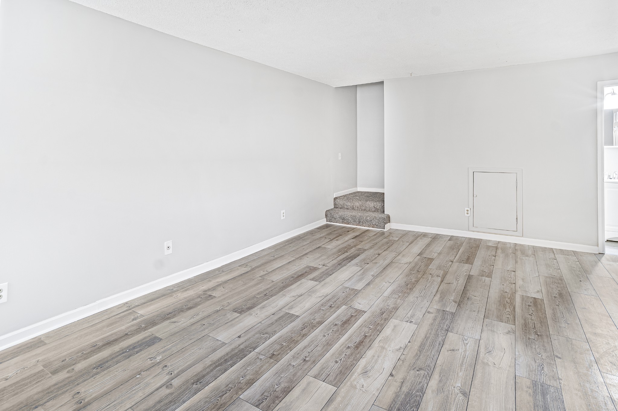 1301 Neelys Bend Rd Unit: 9