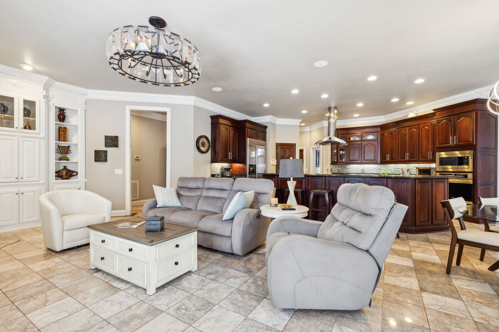 4341 Ambergate Ct