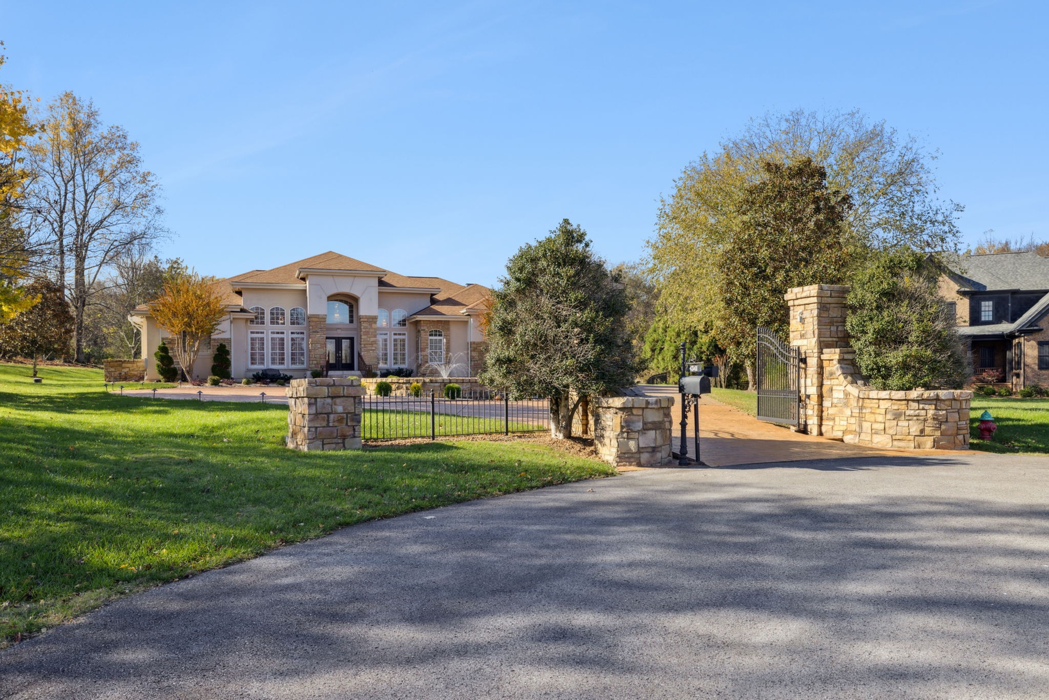4341 Ambergate Ct