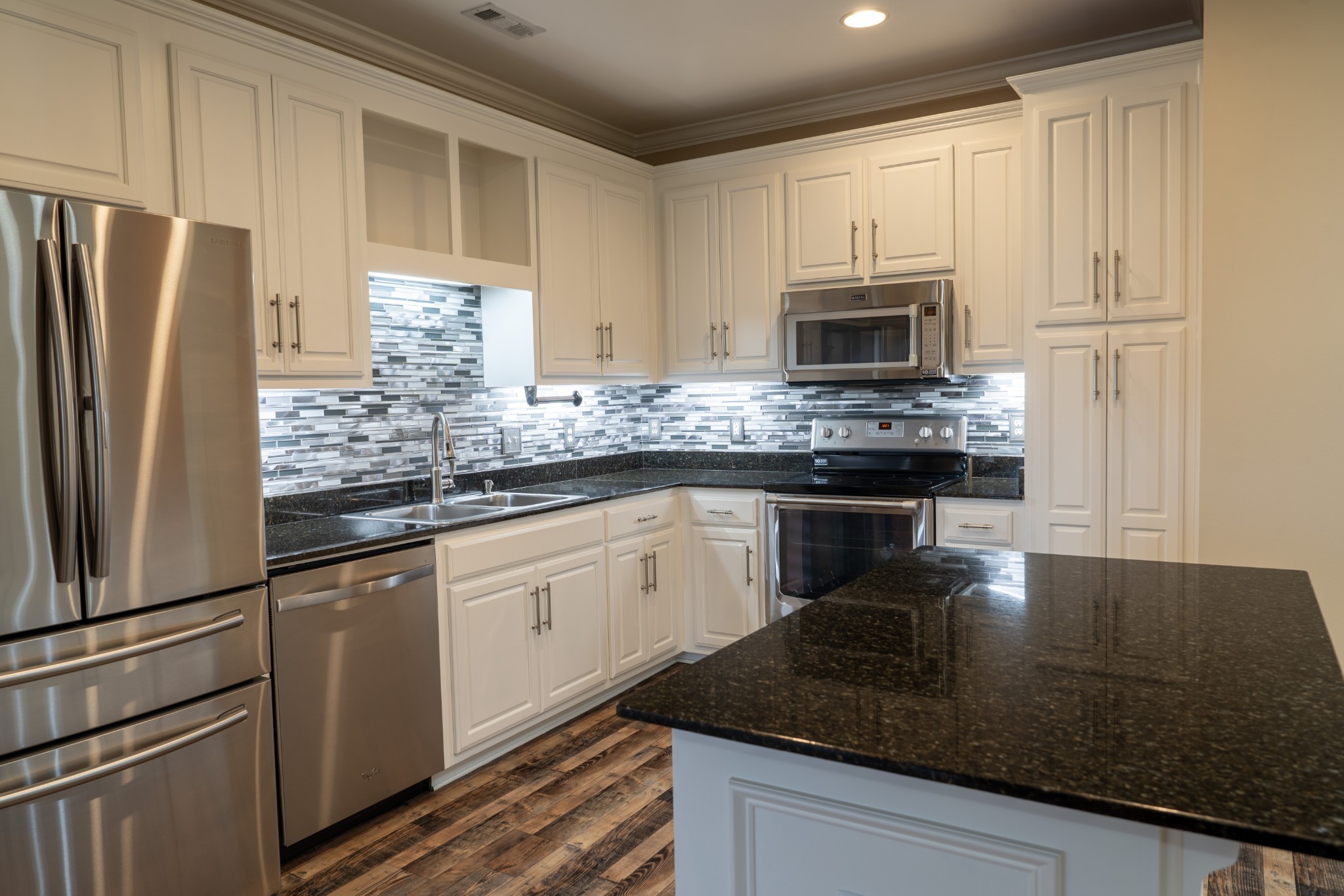 1802 Brentwood Pointe