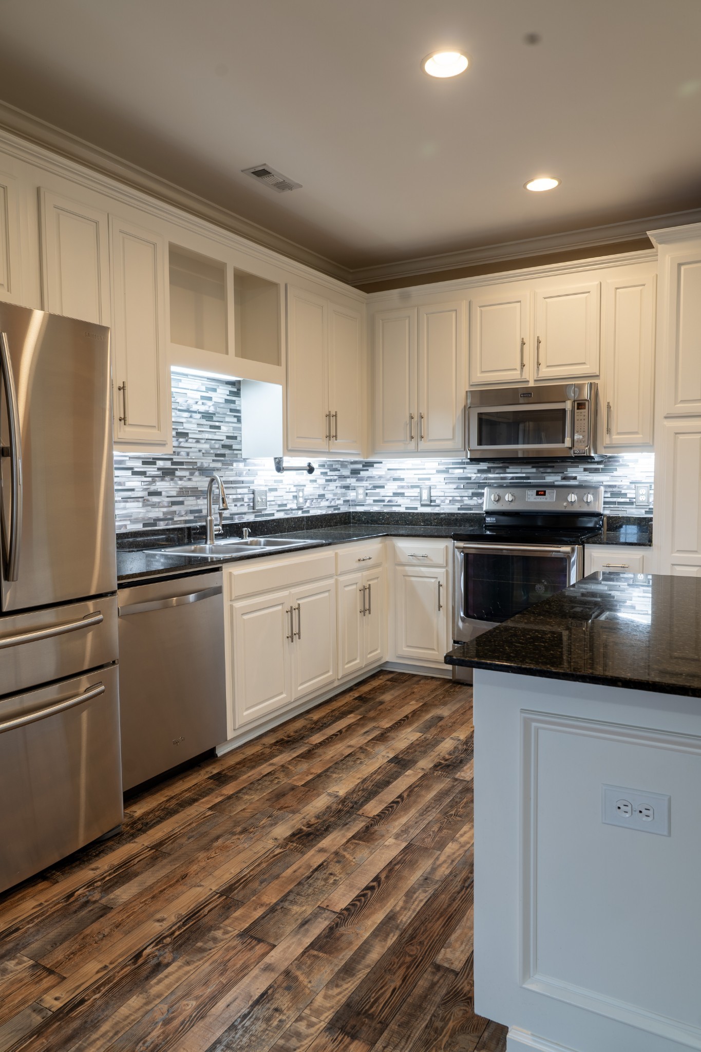 1802 Brentwood Pointe