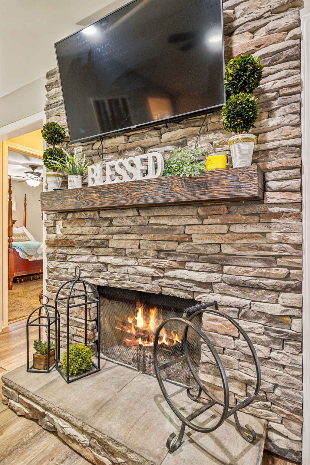 599 Windy Rd