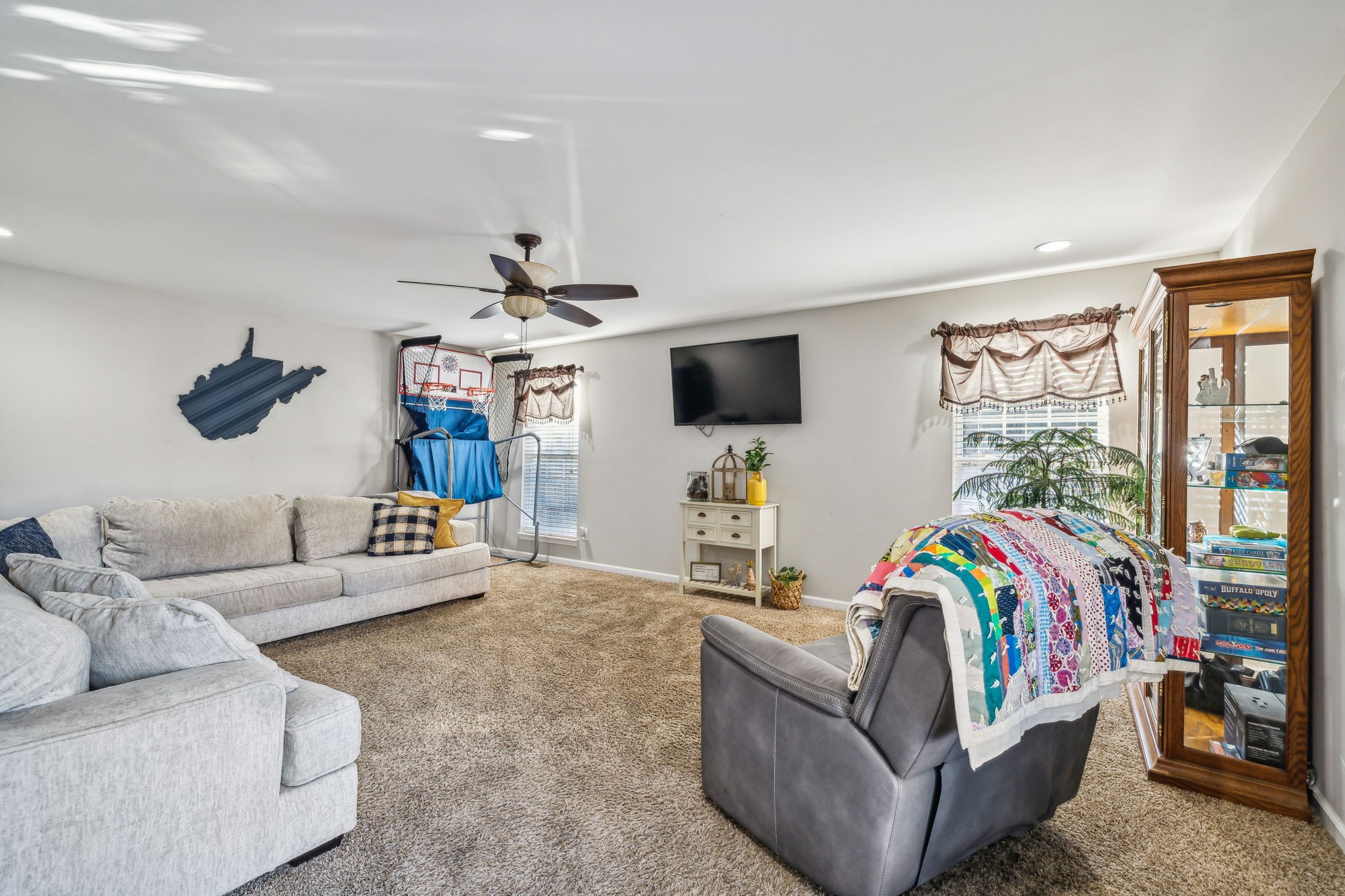 599 Windy Rd