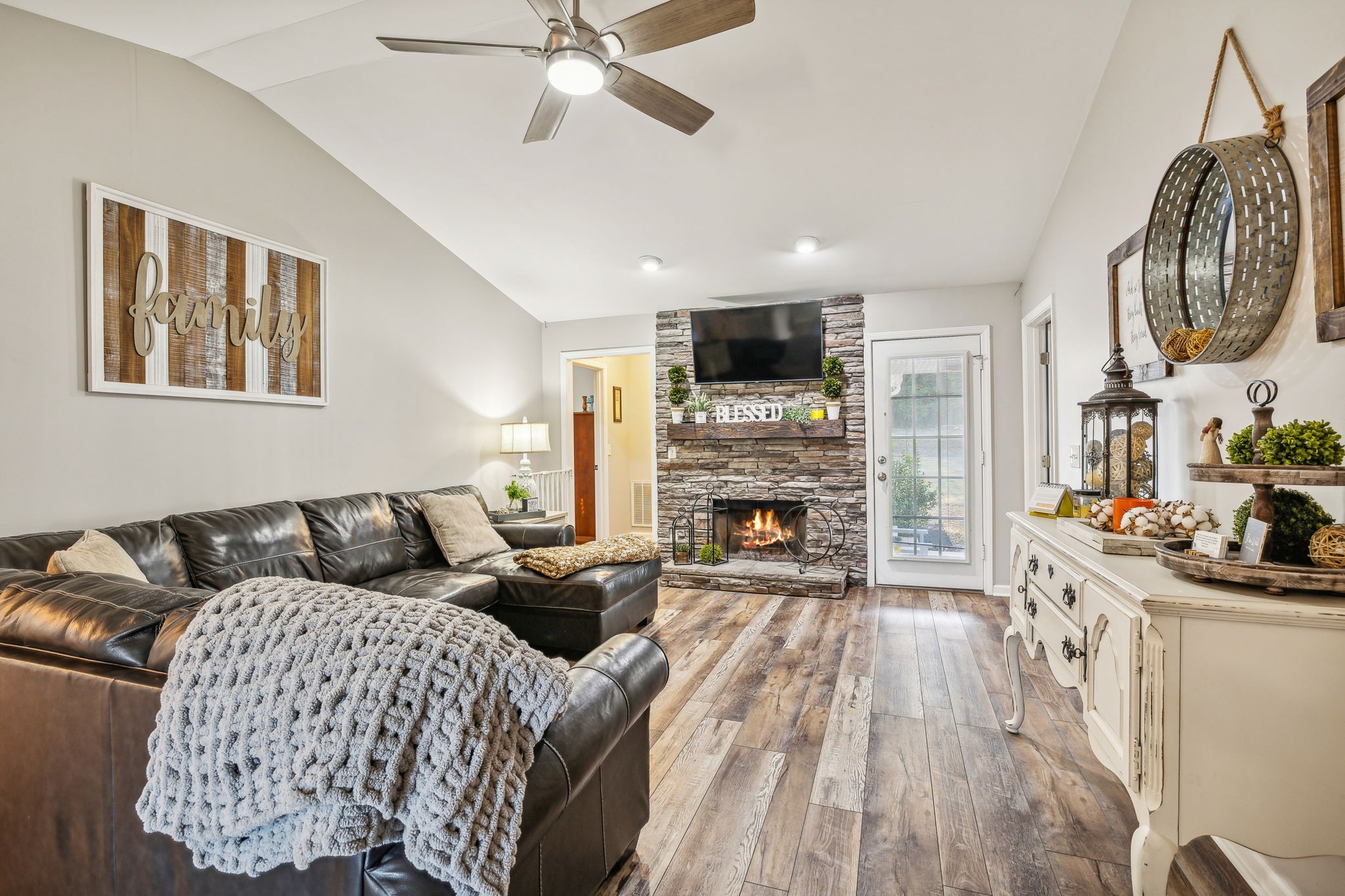 599 Windy Rd