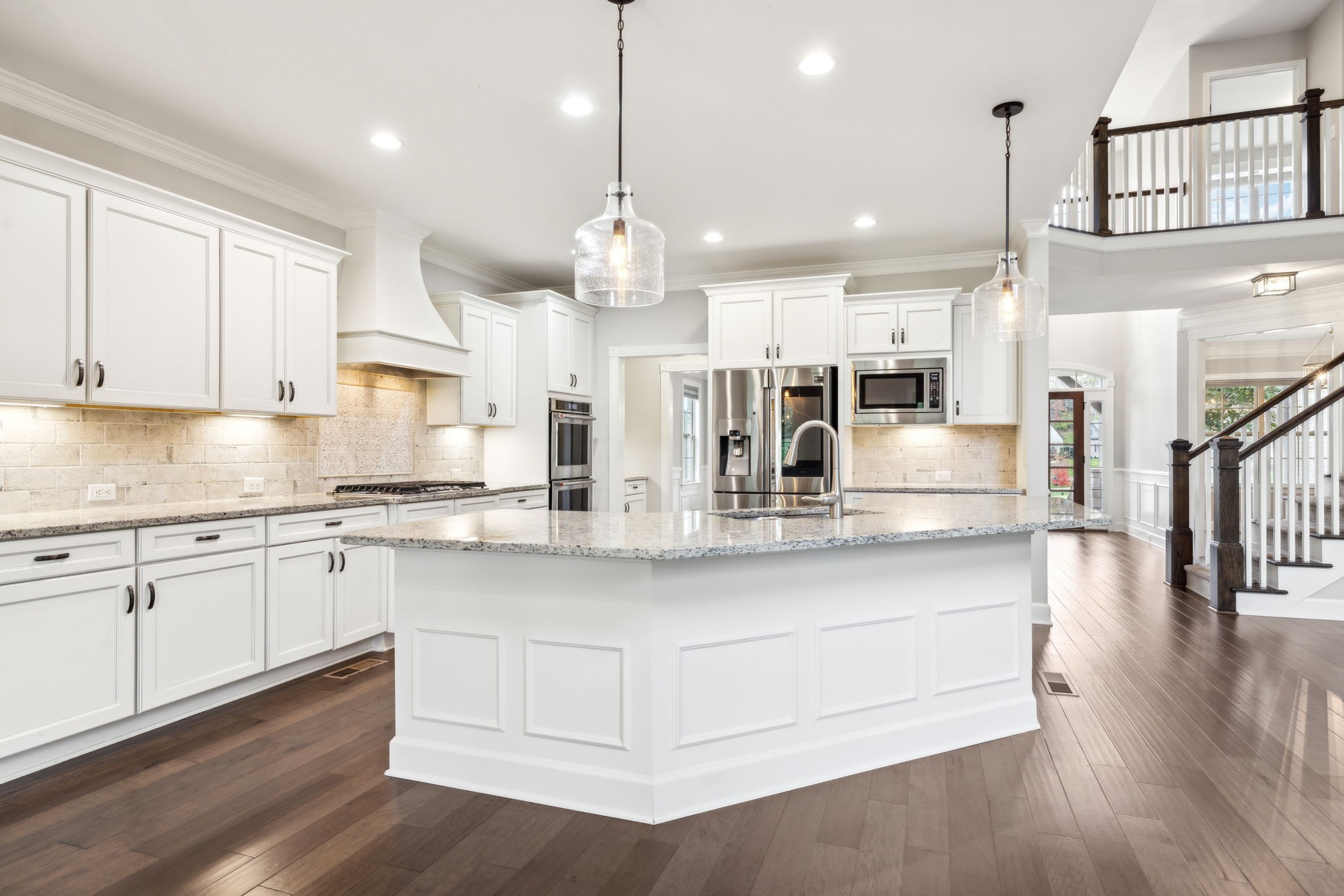 9600 Stonebluff Dr