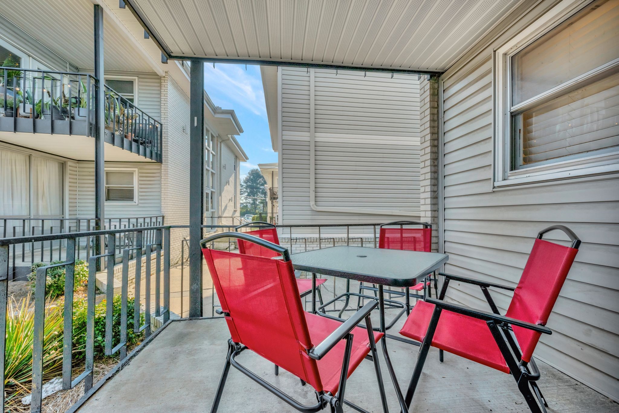 613 Hillsboro Rd Unit: B18