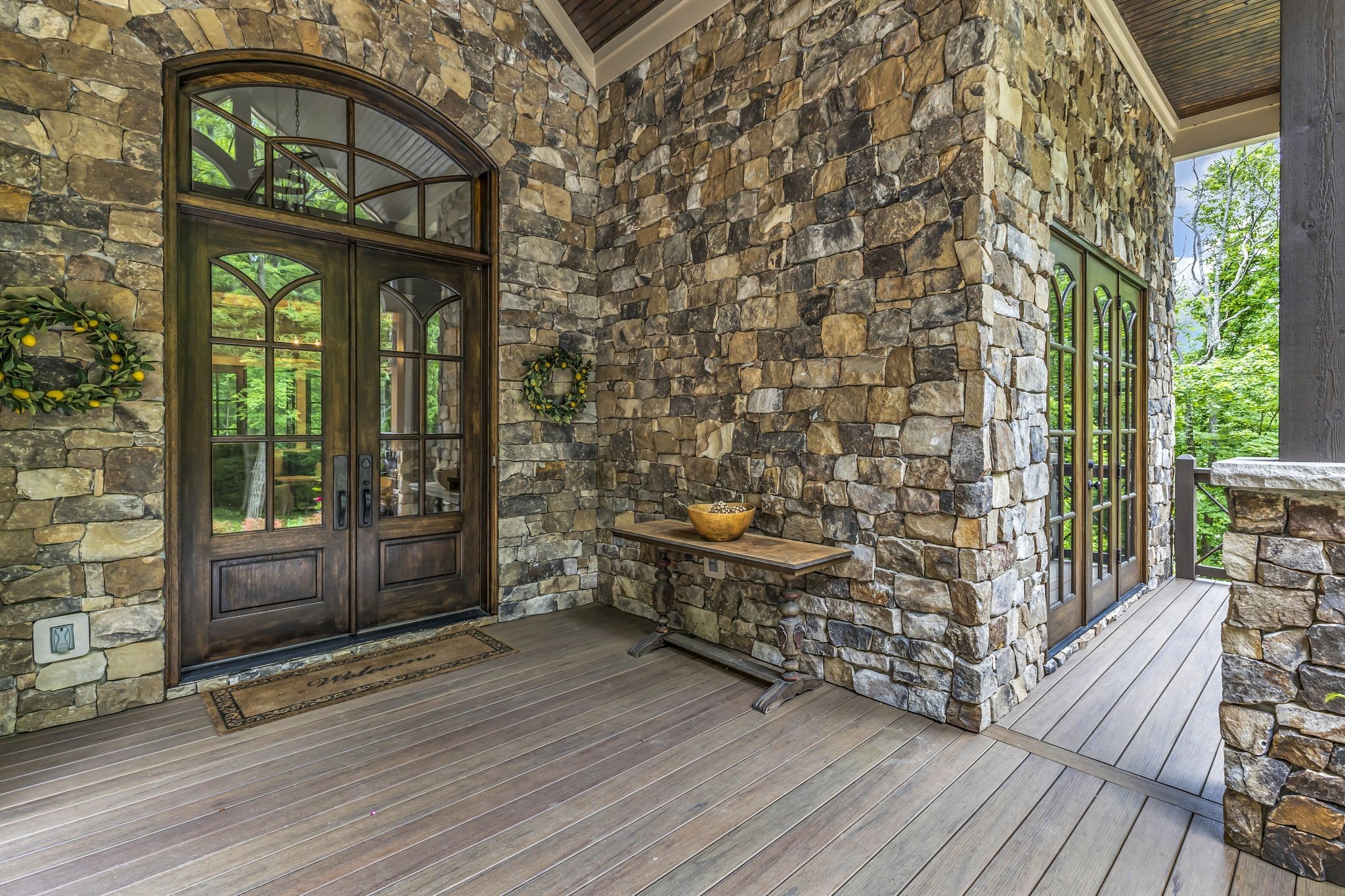 4468 Savage Pointe Dr