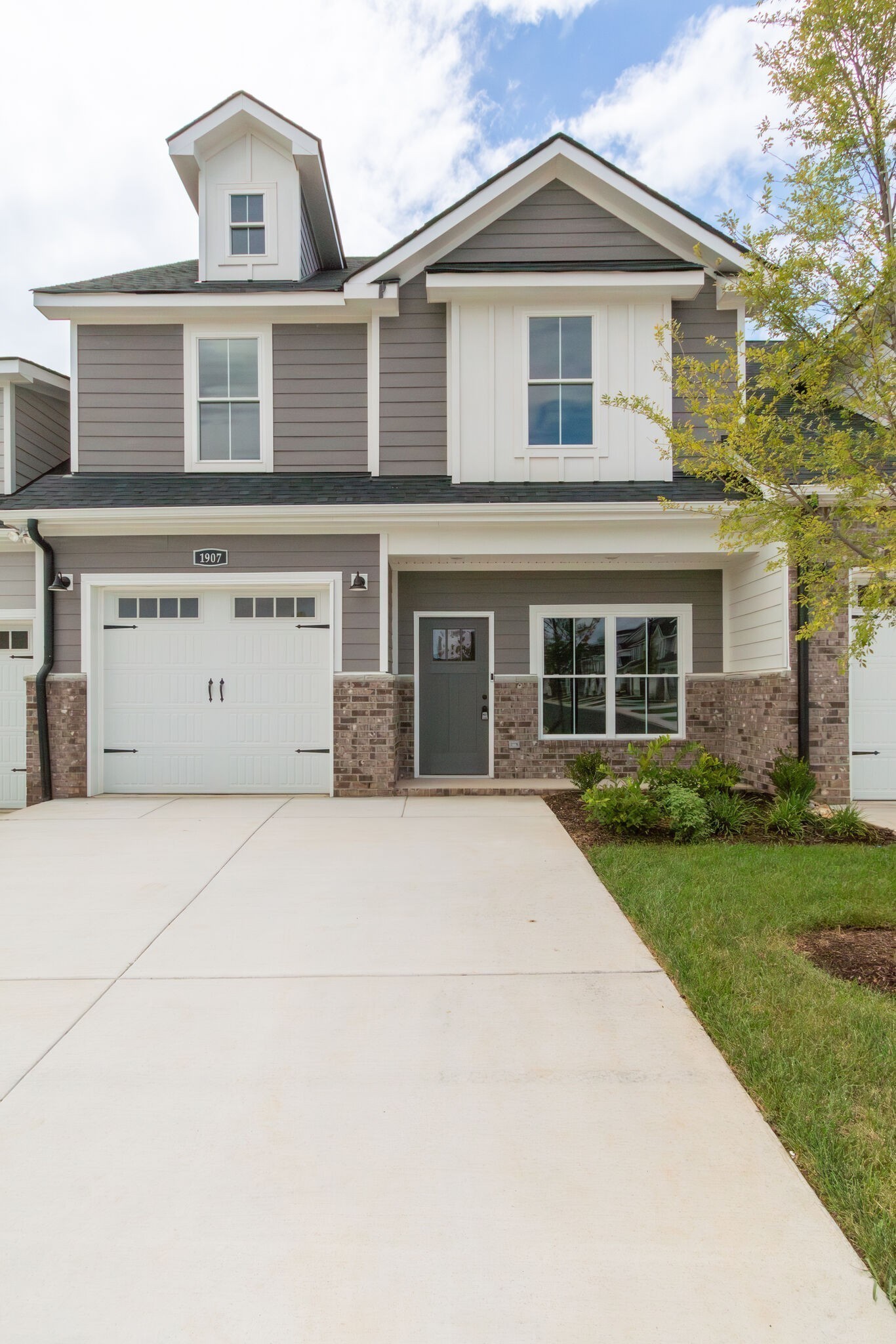 1907 Windhelm Dr