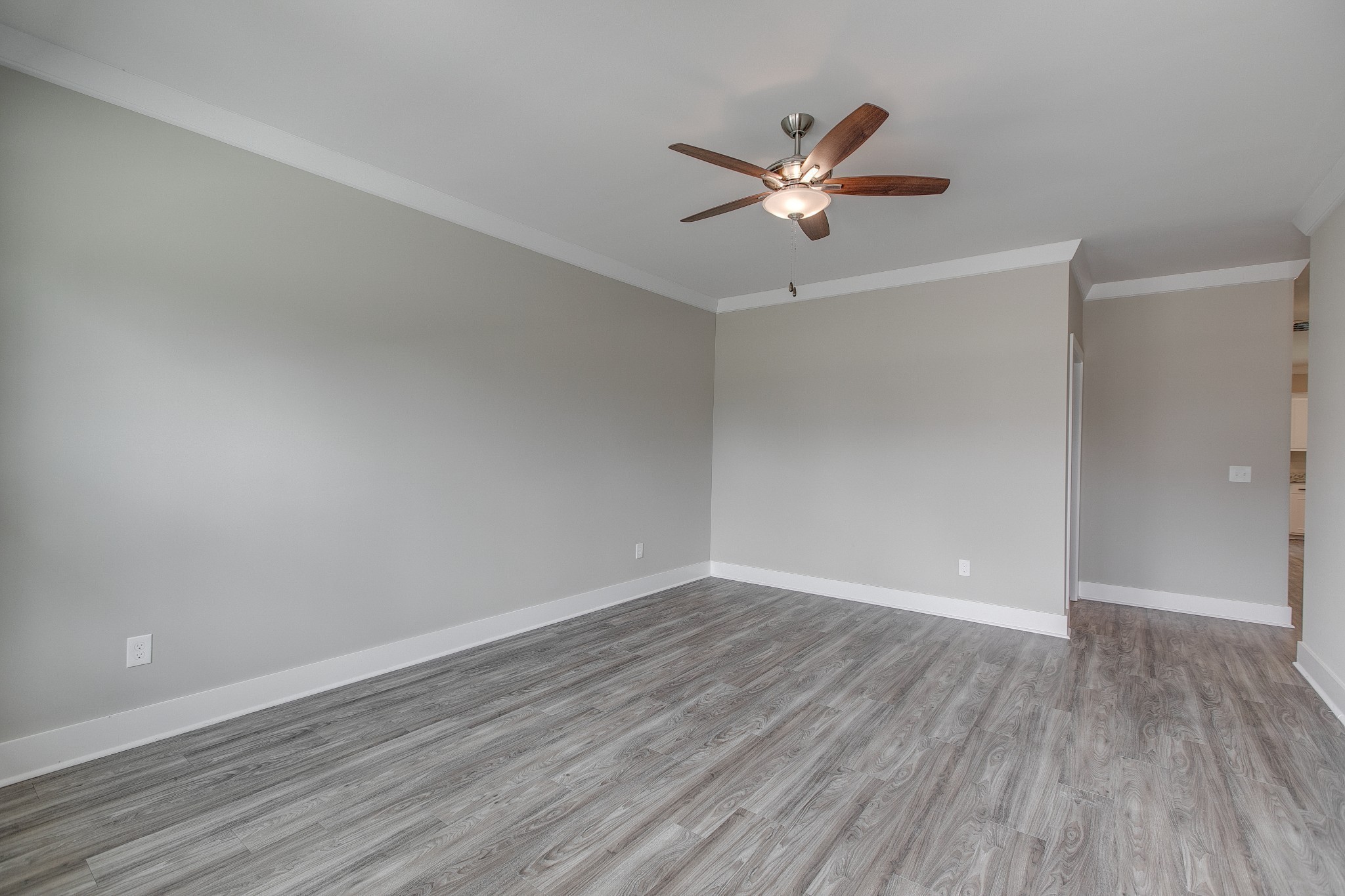 1907 Windhelm Dr