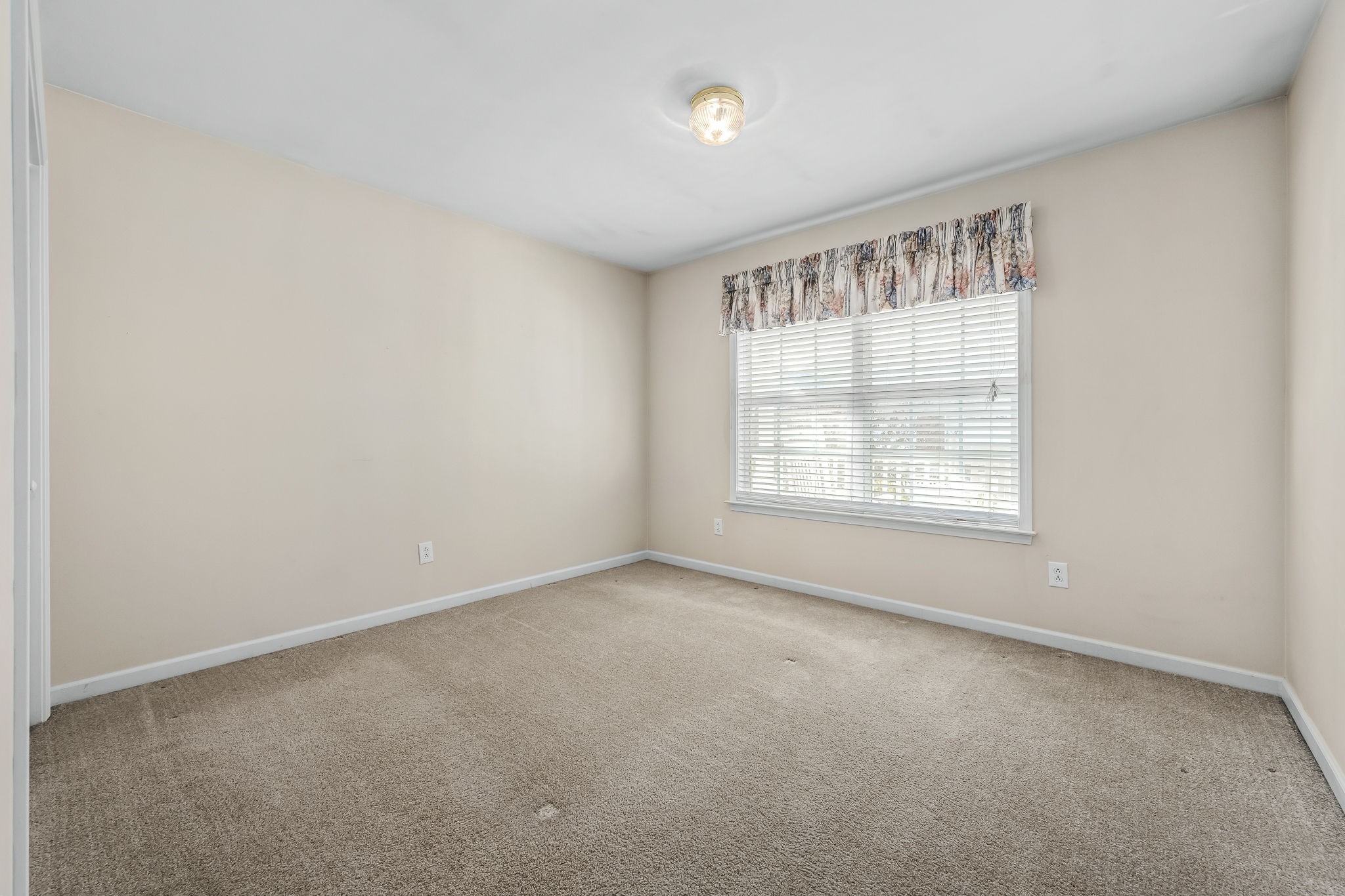 617 Village Green Circle