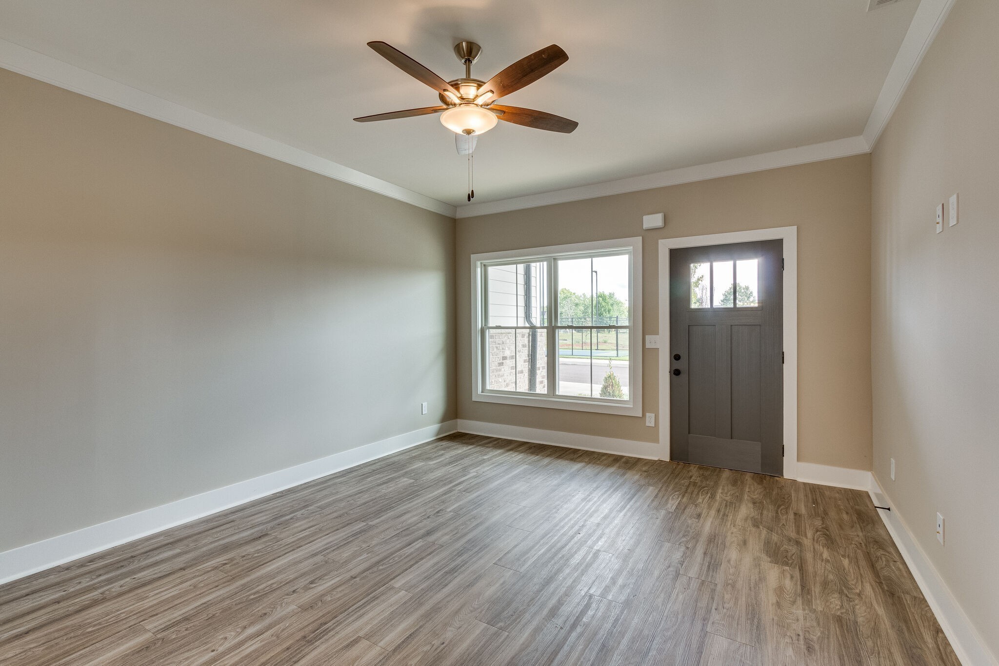 1911 Windhelm Dr