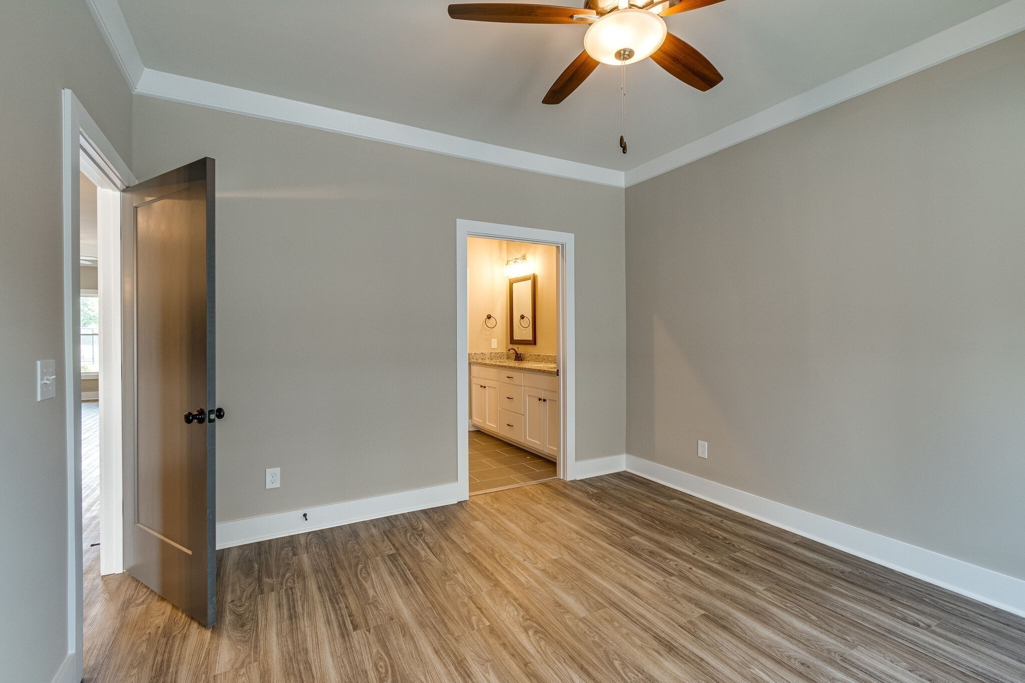 1911 Windhelm Dr