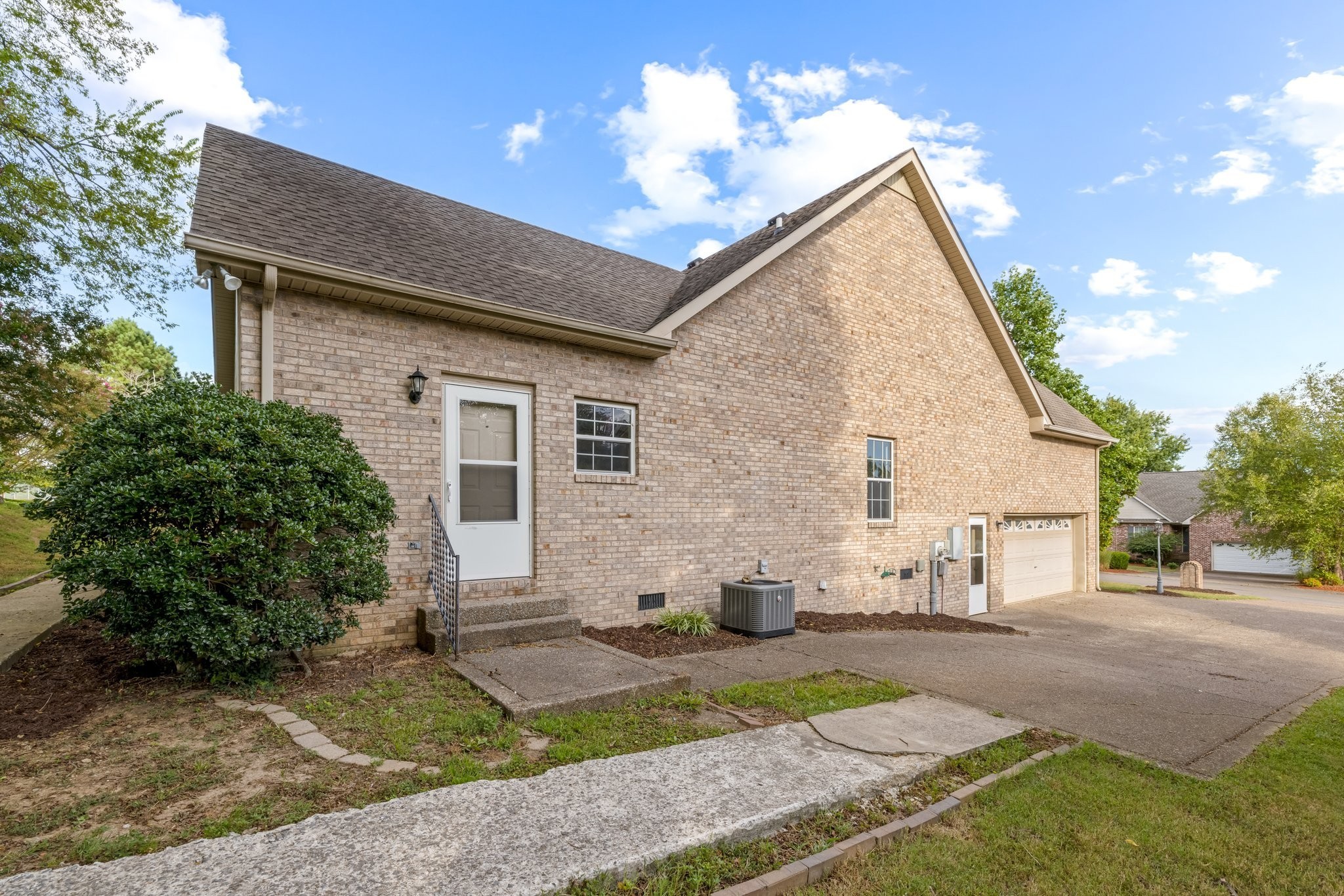 1117 Franklin Dr
