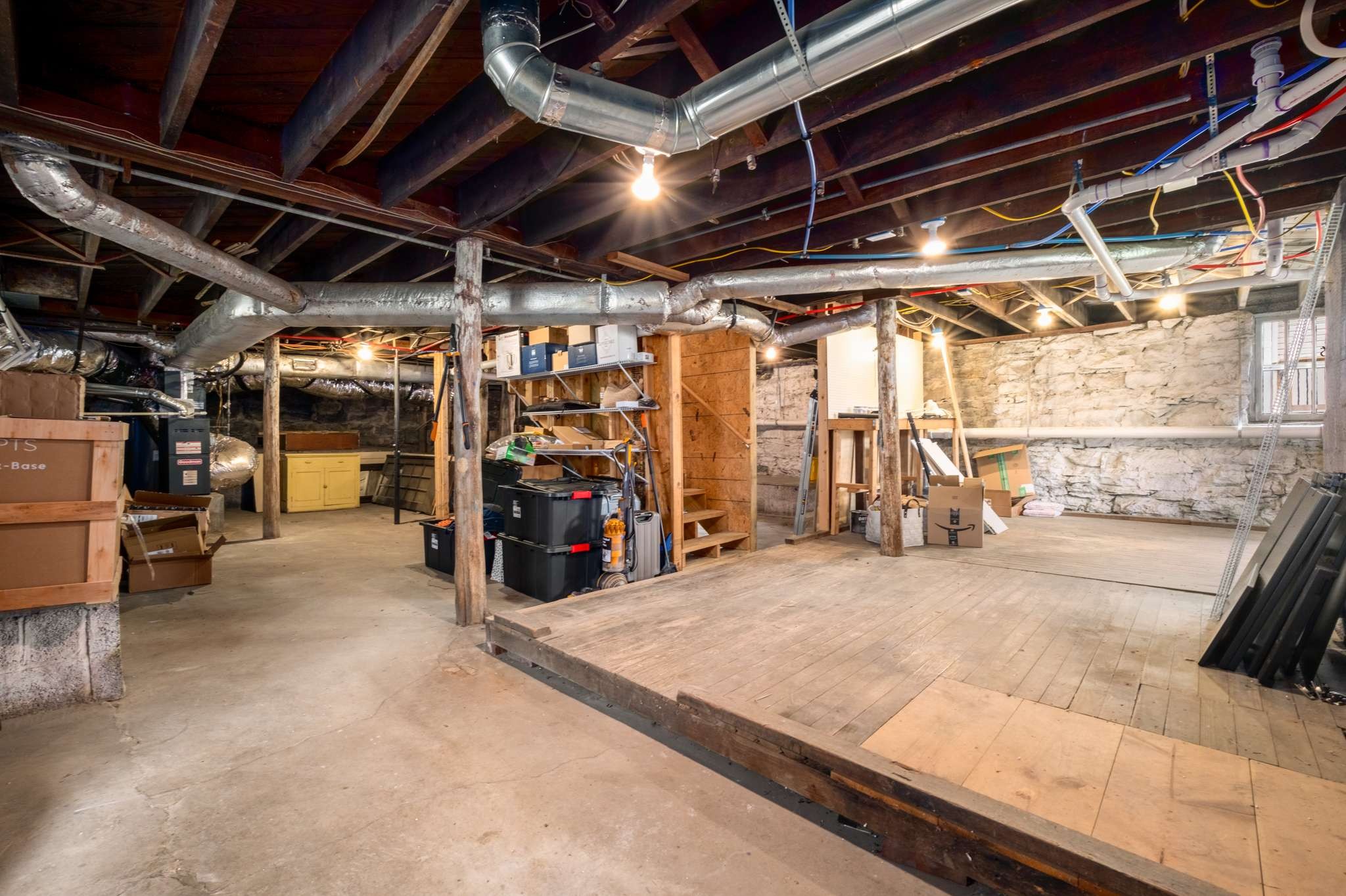 1122 Shelton Ave