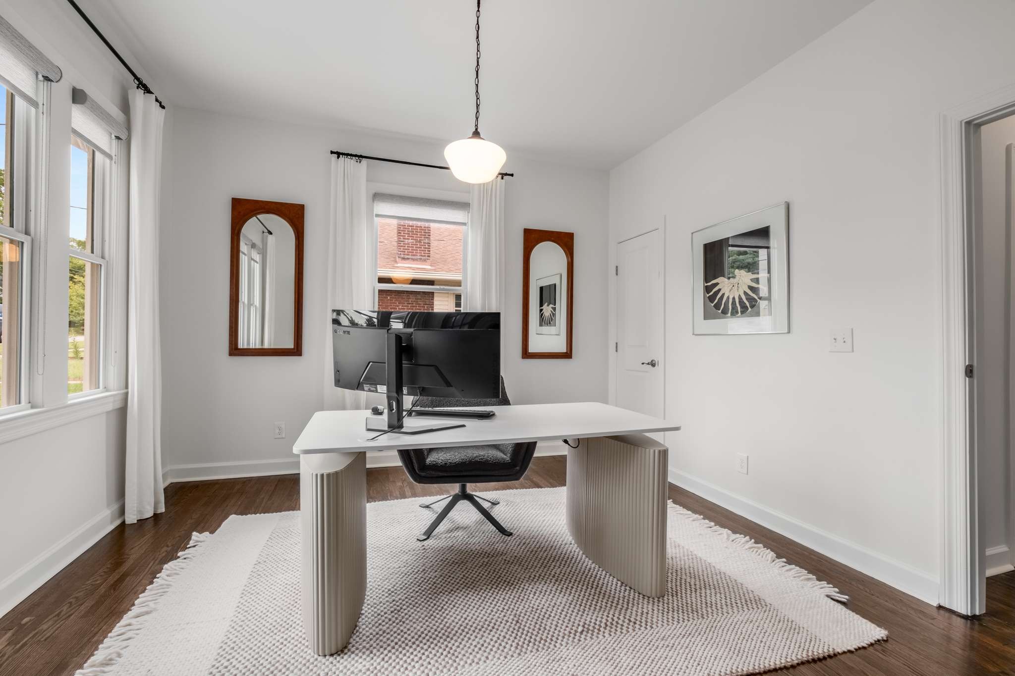 1122 Shelton Ave