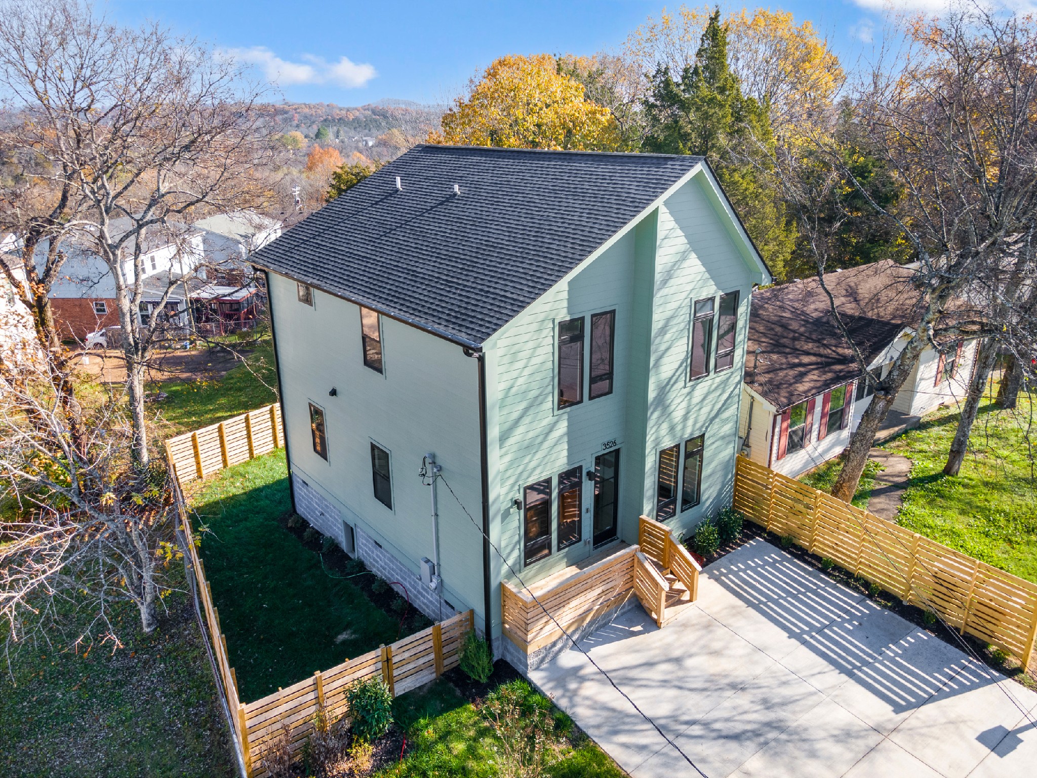 3526 Shady Side Dr