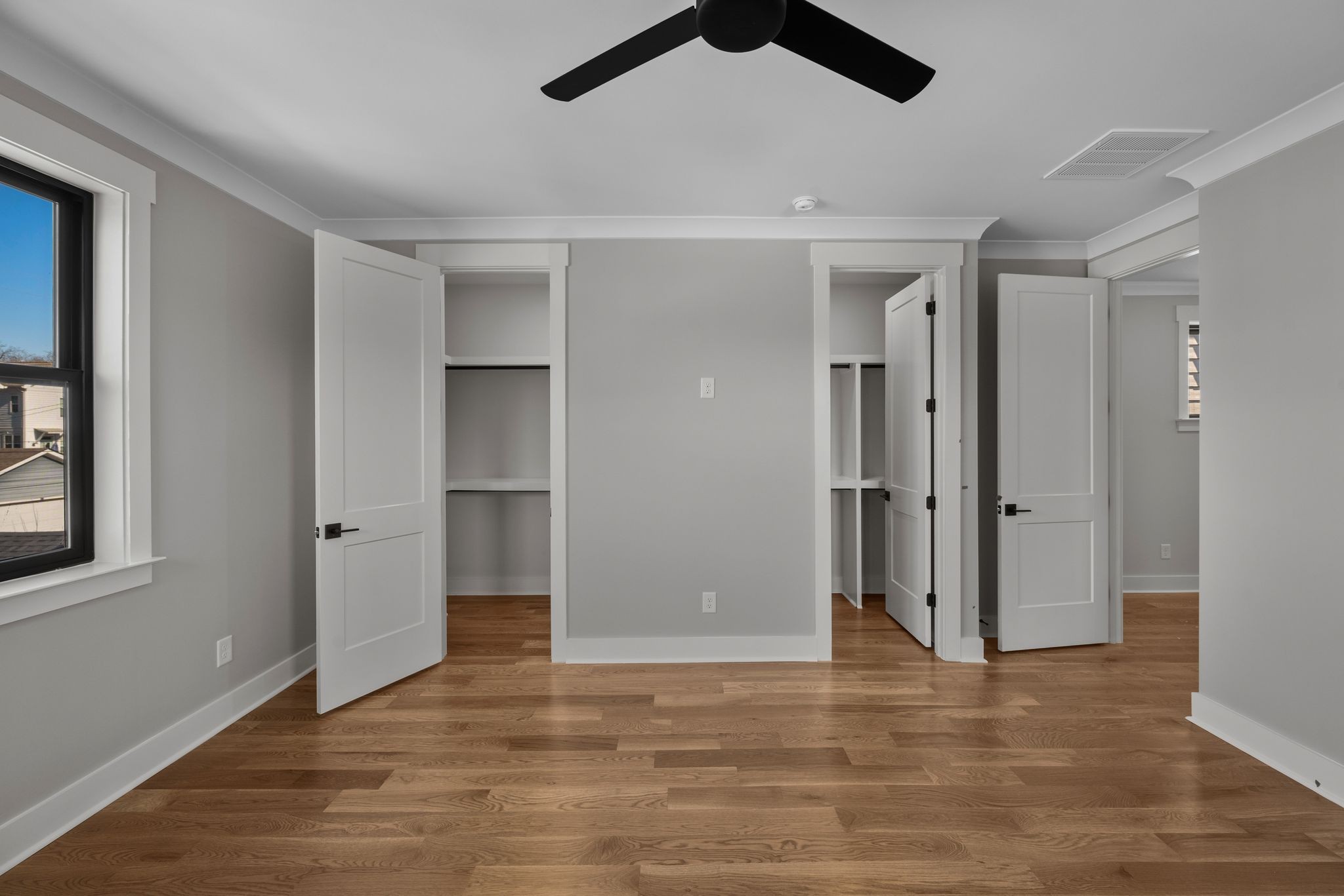 5406 Michigan Ave Unit: B