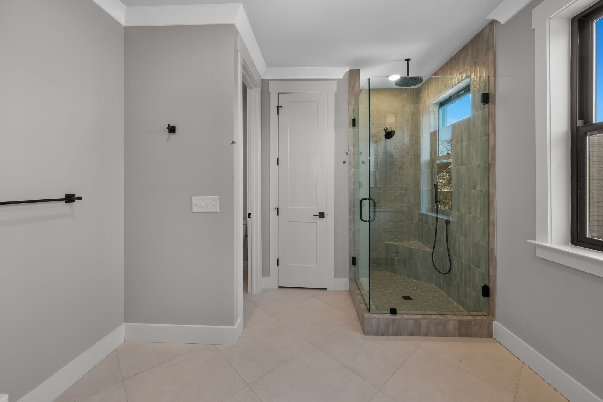 5406 Michigan Ave Unit: B