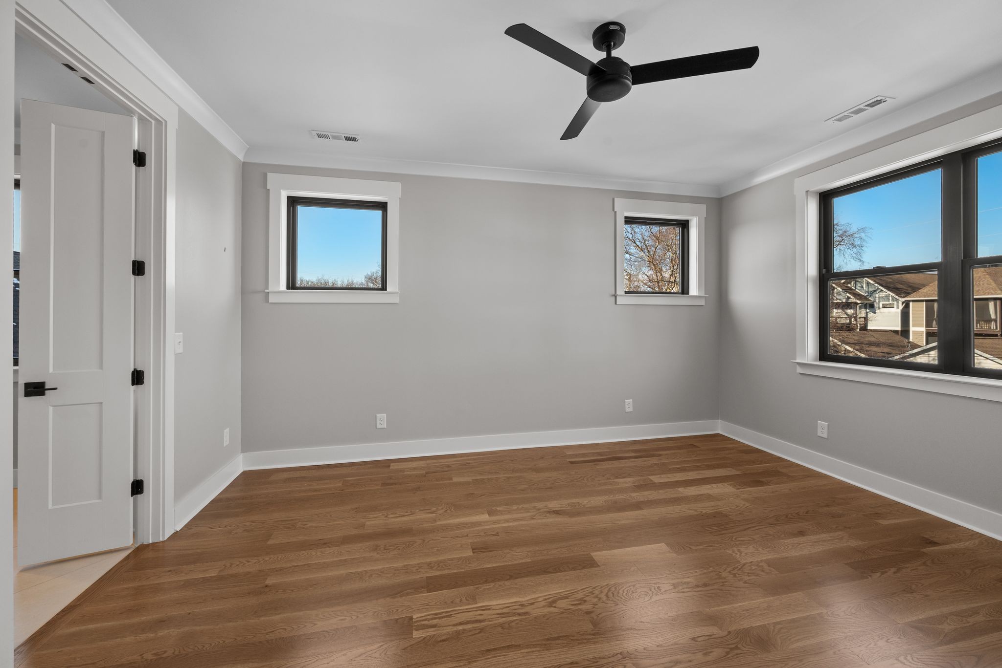 5406 Michigan Ave Unit: B