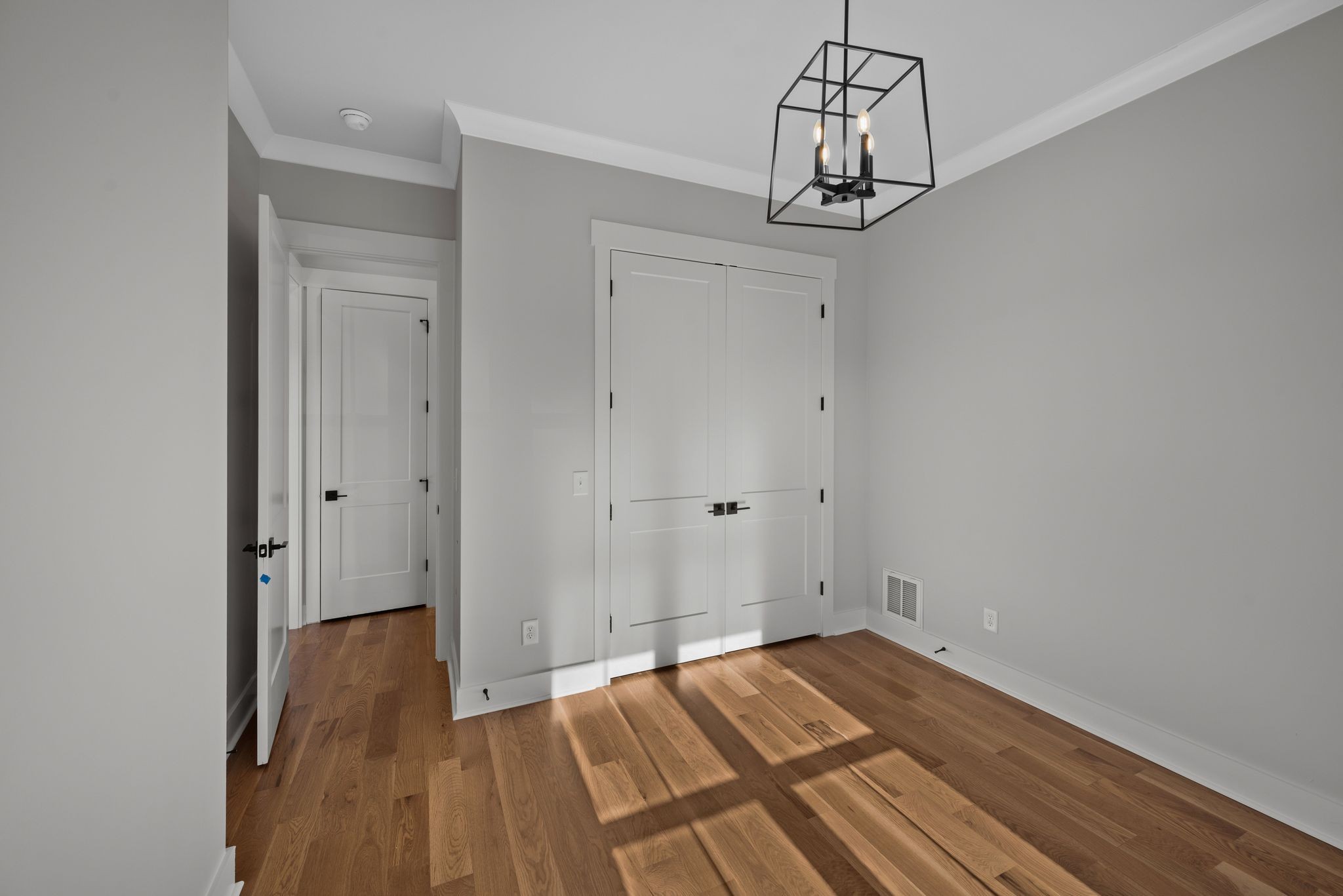 5406 Michigan Ave Unit: B